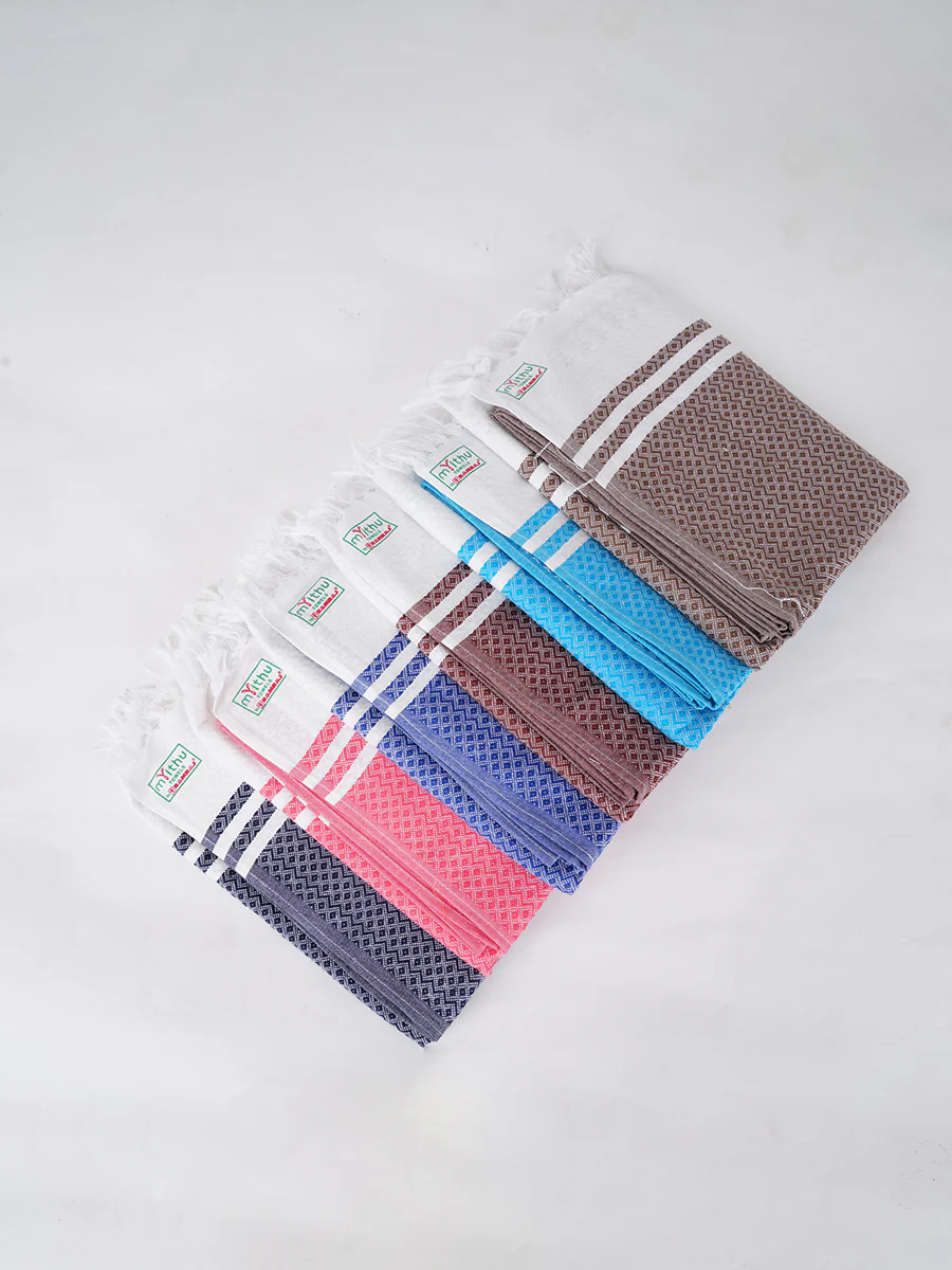 100% Cotton Bath Towel with Assorted Colour Diamond Plus Pack of 3 - Image 2