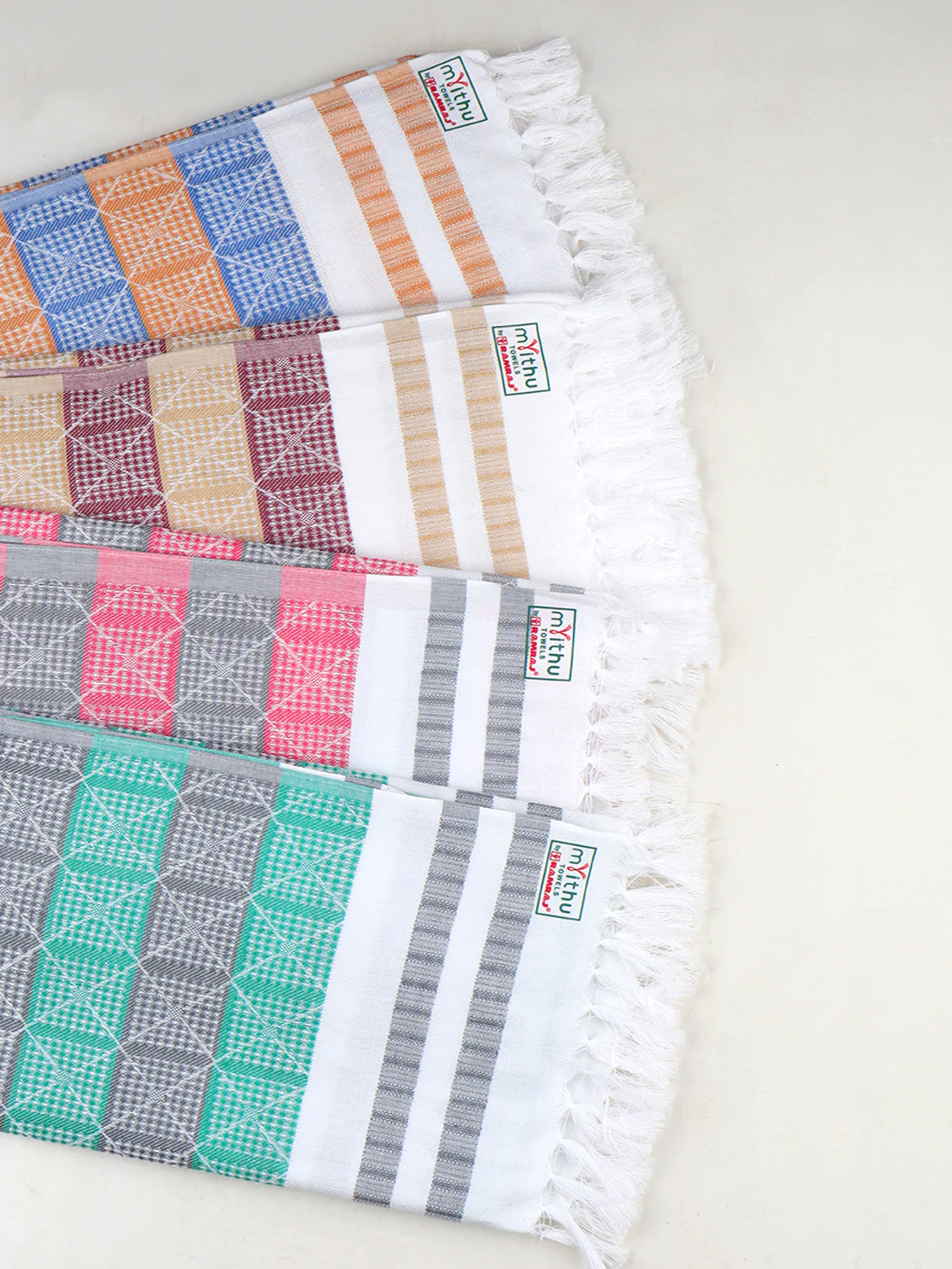 100% Cotton Bath Towel with Assorted Colours Marvel D2 - Image 4