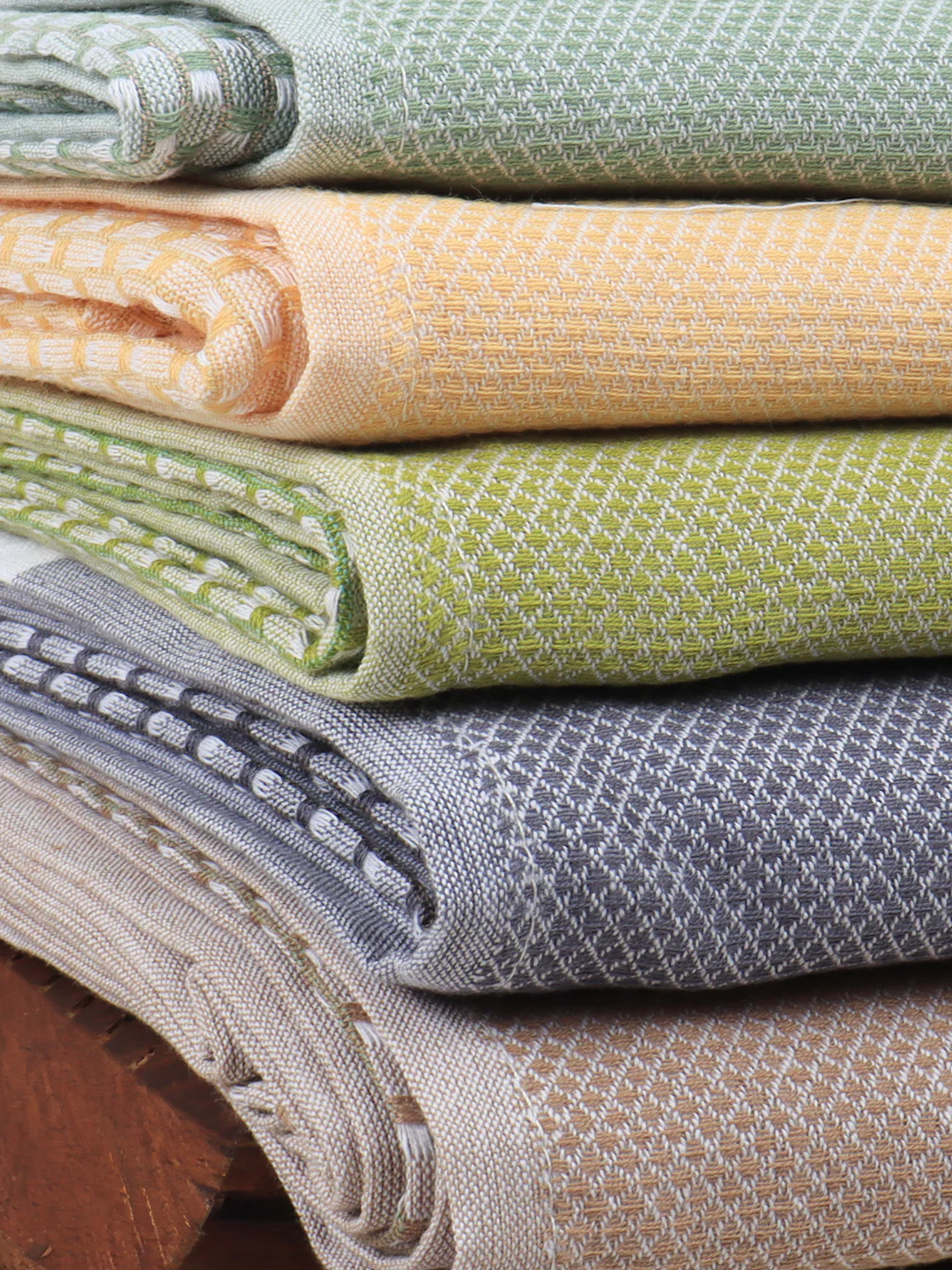 100% Cotton Self Designed Signature Bath Towel Pack of 2 1149 - Image 2
