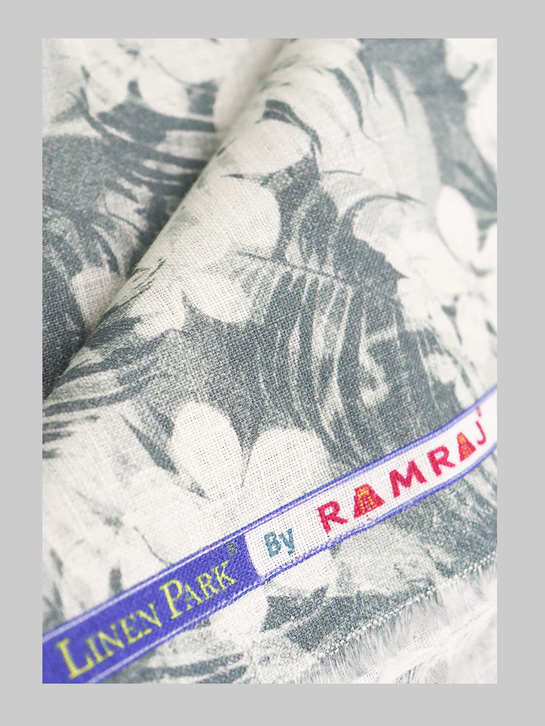 100% European Linen Dark Green Printed Shirt Fabric Fortuner - Image 2