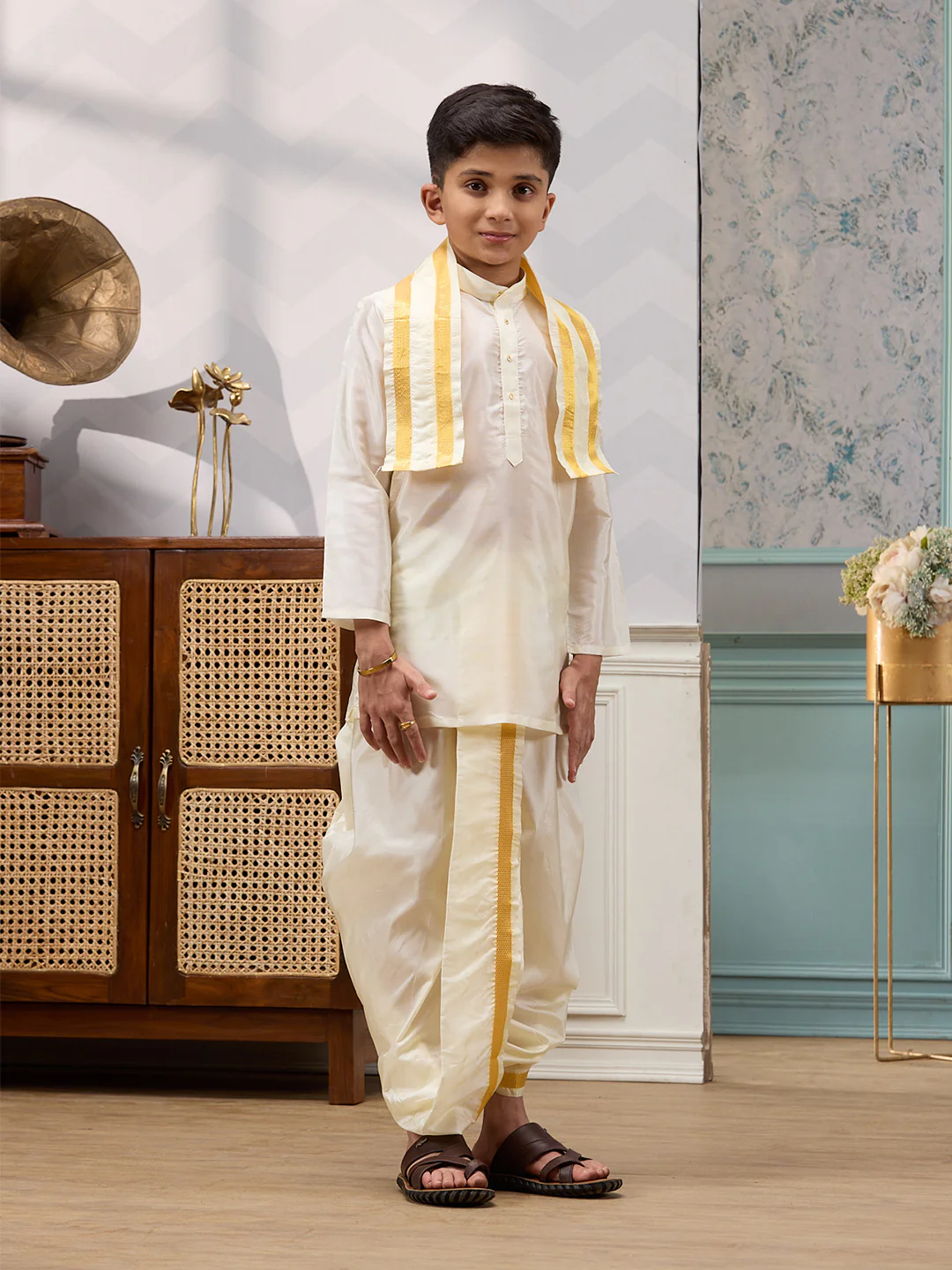 Boys Art Silk Cream Kurta Panchakacham & Towel Set - Image 2