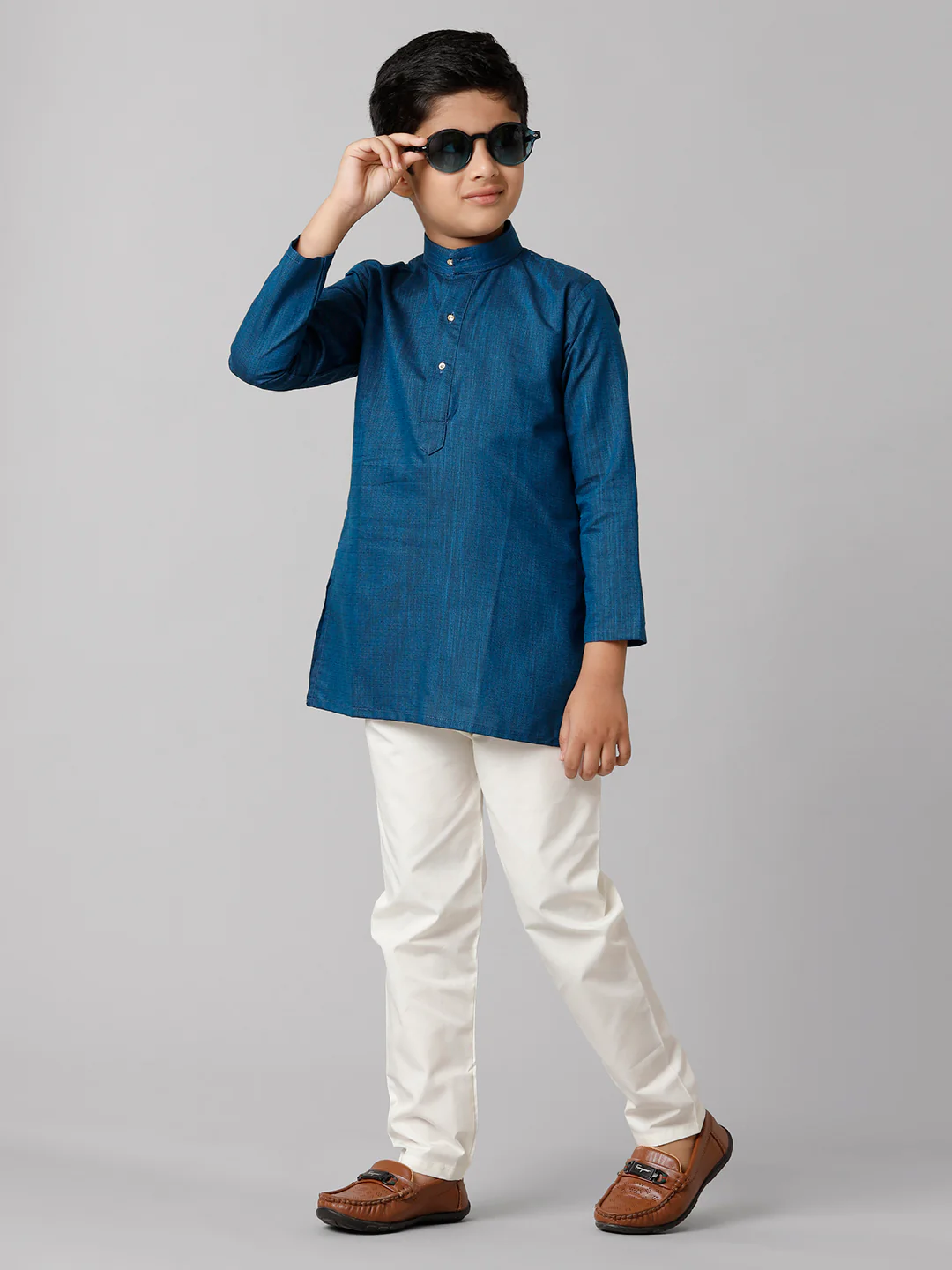 Boys Full Sleeves Navy Kurta with Cream Pyjama Pant Combo FS8 - Image 3