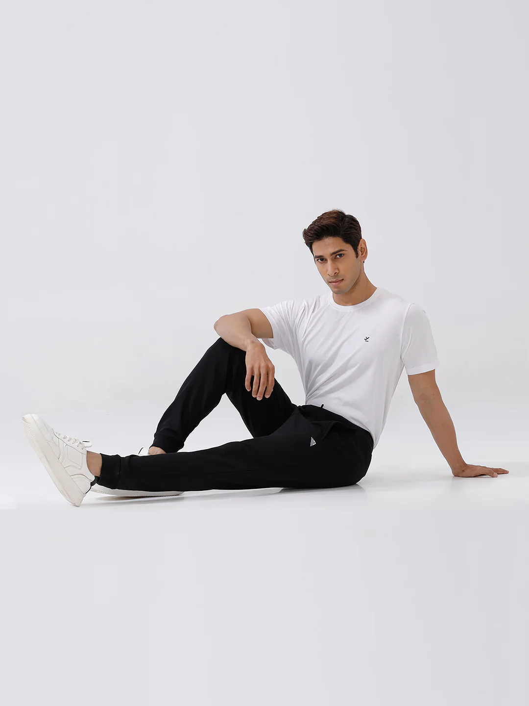 Combed Cotton Rich Jogger with Side Pockets Black EJ3 - Image 2