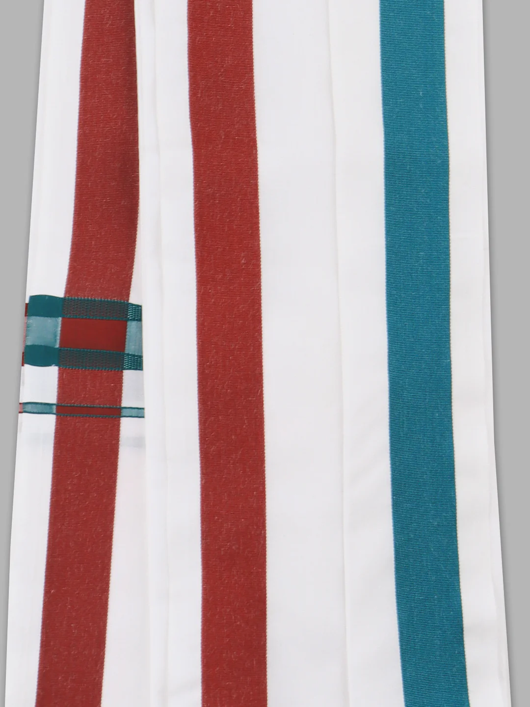 Fancy Border White Towel - Image 5