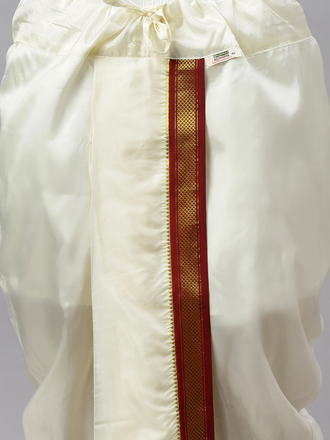 Like Father Like Son Cream Kurta and Mayilkhan Border Cream Panchakacham & Towel Set - Image 9