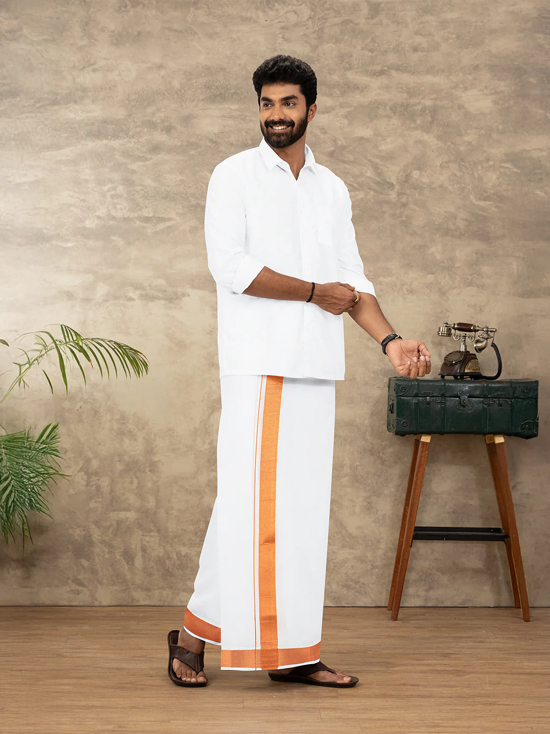 Men 100% Cotton Double Layer White Dhoti with 1 1/4"Copper Jari Border Vetha - Image 2