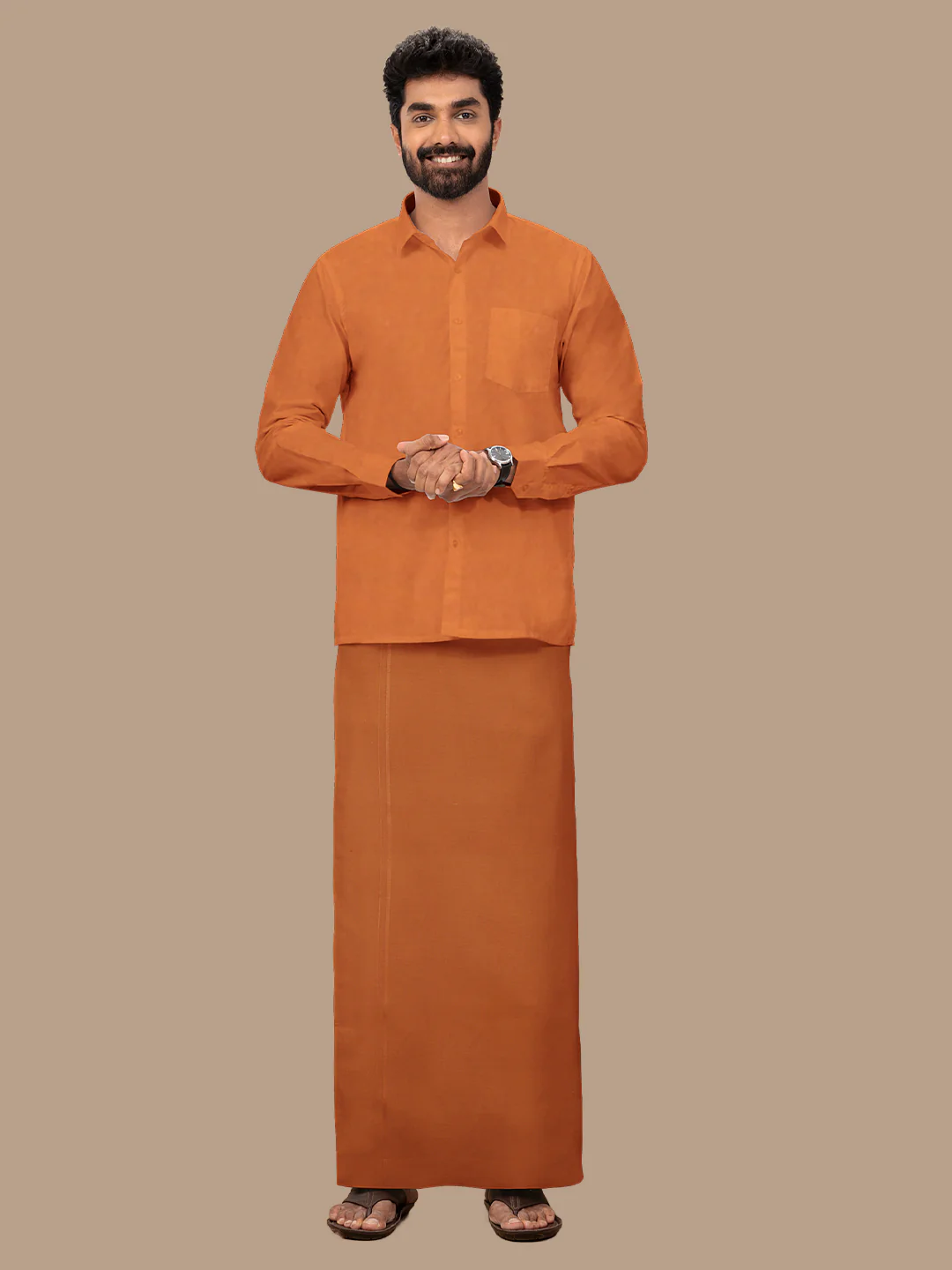 Men 100% Cotton Single Layer Dark Kaavi Dhoti with Assorted Border Poojan Paramas - Image 3