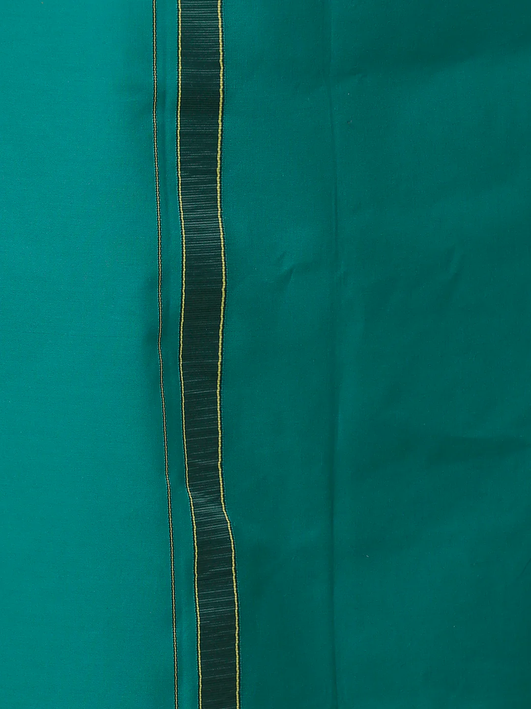 Men 100% Cotton Single Layer Green Dhoti with Mayilkhan Border Brindhavan - Image 5