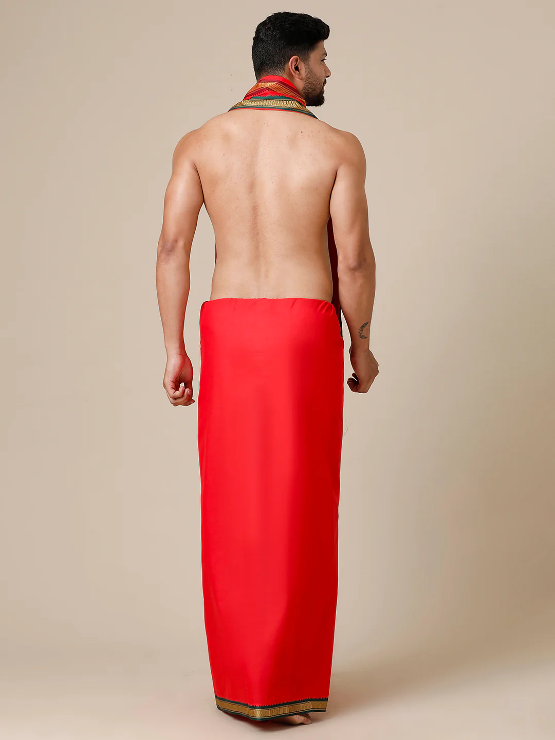 Men 100% Cotton Single Layer Red Dhoti & Towel Set with Mayilkhan Border Brindhavan - Image 4