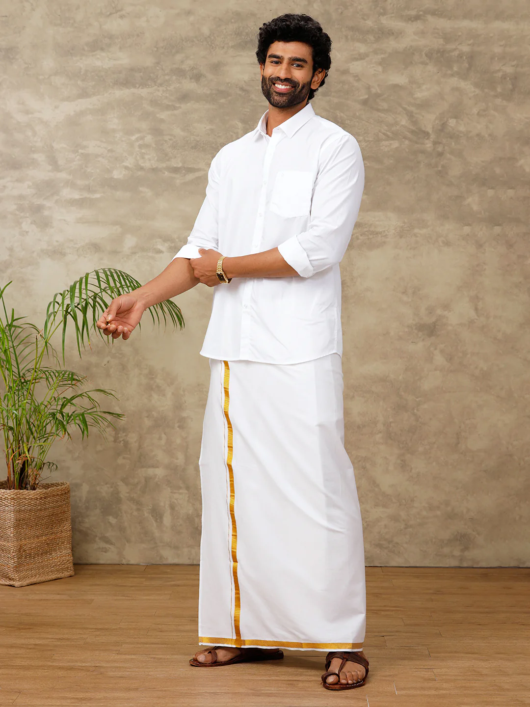 Men 100% Cotton Single Layer White Dhoti with 1/2" Gold Jari Border Pushkar - Image 2