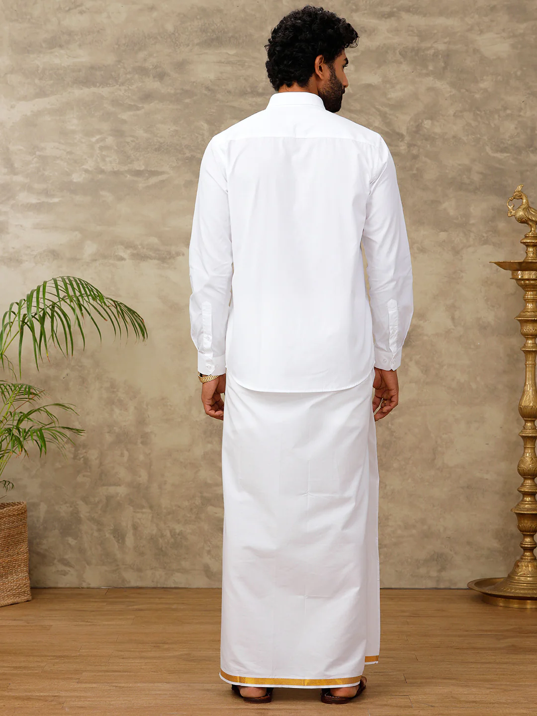 Men 100% Cotton Single Layer White Dhoti with 1/2" Gold Jari Border Pushkar - Image 4
