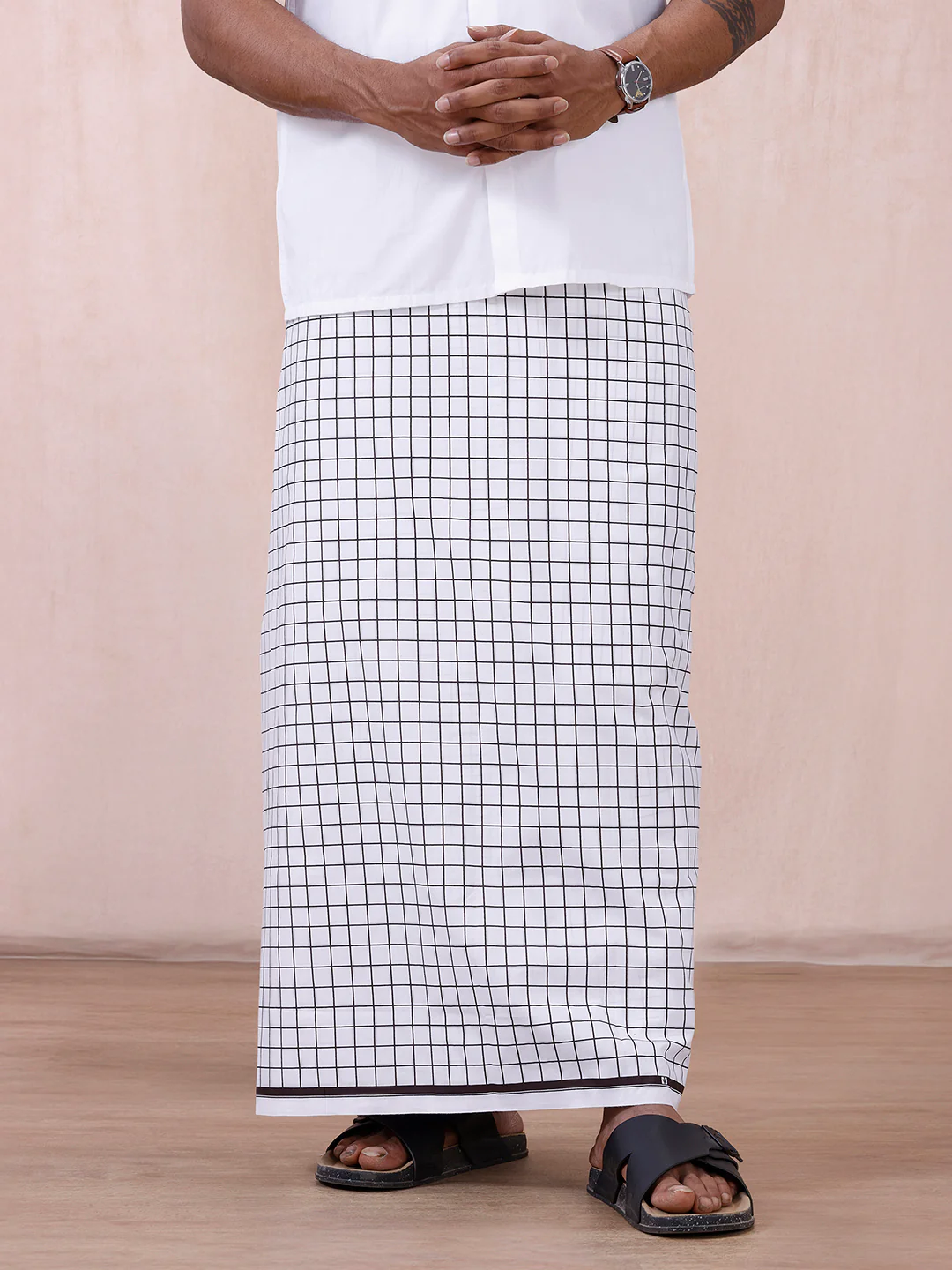 Men 100% Cotton Single Layer White Lungi with Assorted Colour Checked Shalimar