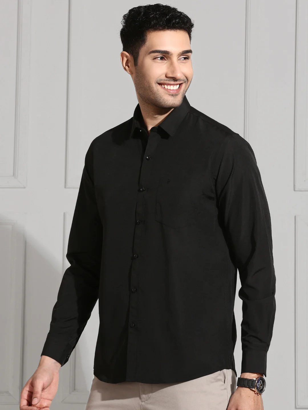 Men 100% Cotton White & Black Full Sleeves Shirt Combo (2 Pcs Pack) - Image 2