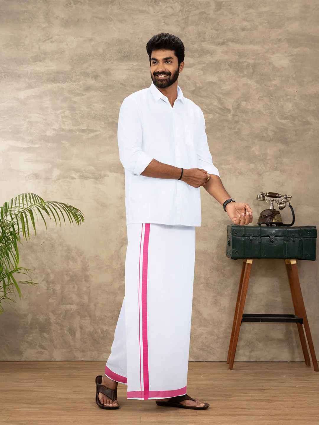 Men Cotton Blend Readymade Single Layer White Dhoti with Big Border GACS16 - Image 2