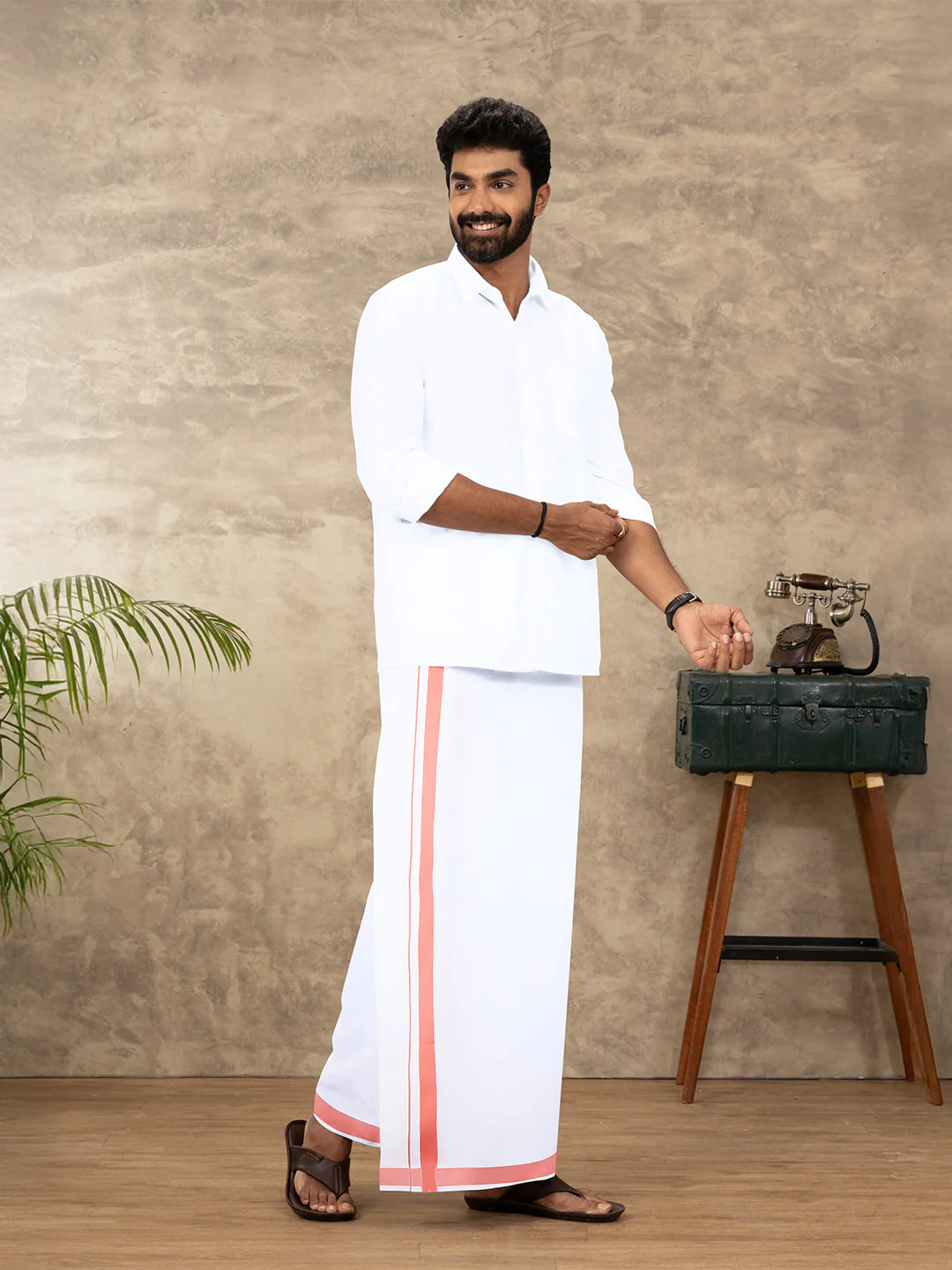 Men Cotton Blend Readymade Single Layer White Dhoti with Big Border GACS18 - Image 2