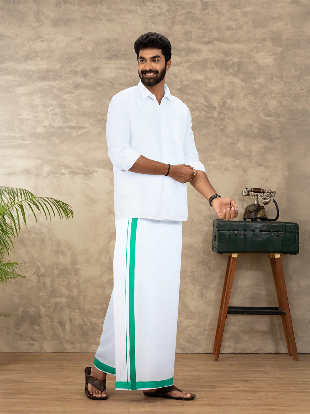 Men Cotton Blend Readymade Single Layer White Dhoti with Big Border GACS19 - Image 2