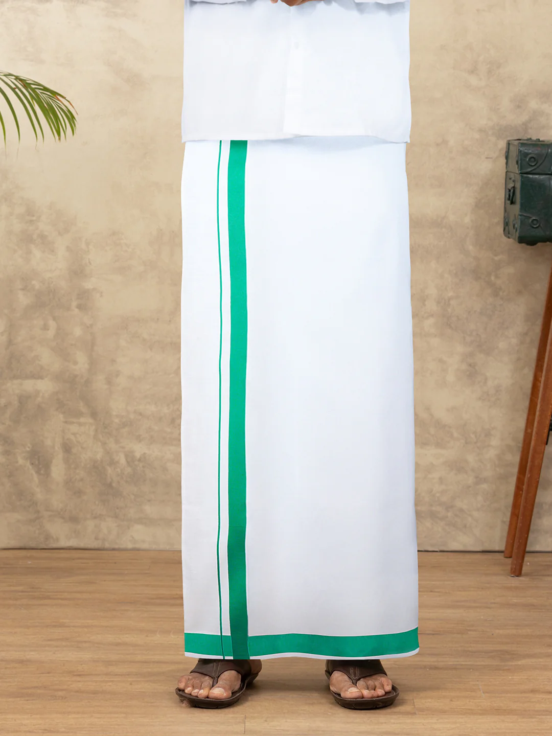 Men Cotton Blend Readymade Single Layer White Dhoti with Big Border GACS19 - Image 3