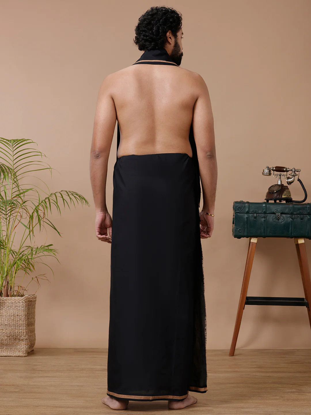 Men Cotton Blend Single Layer Black Dhoti & Towel Set with Sandal Big Border Makara Jyoti - Image 4