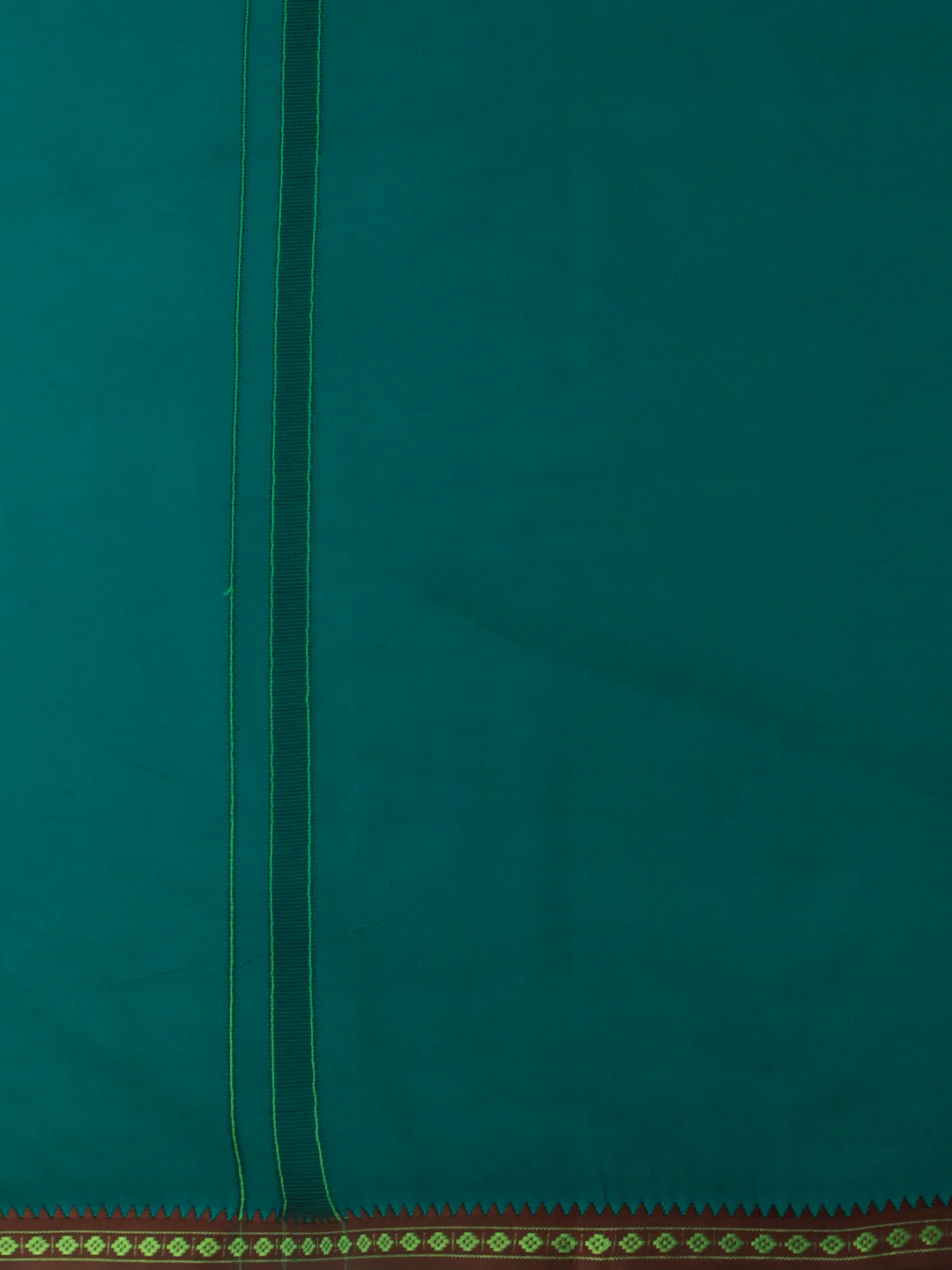 Men Cotton Blend Single Layer Green Dhoti with Mayilkhan Border Slokam - Image 6