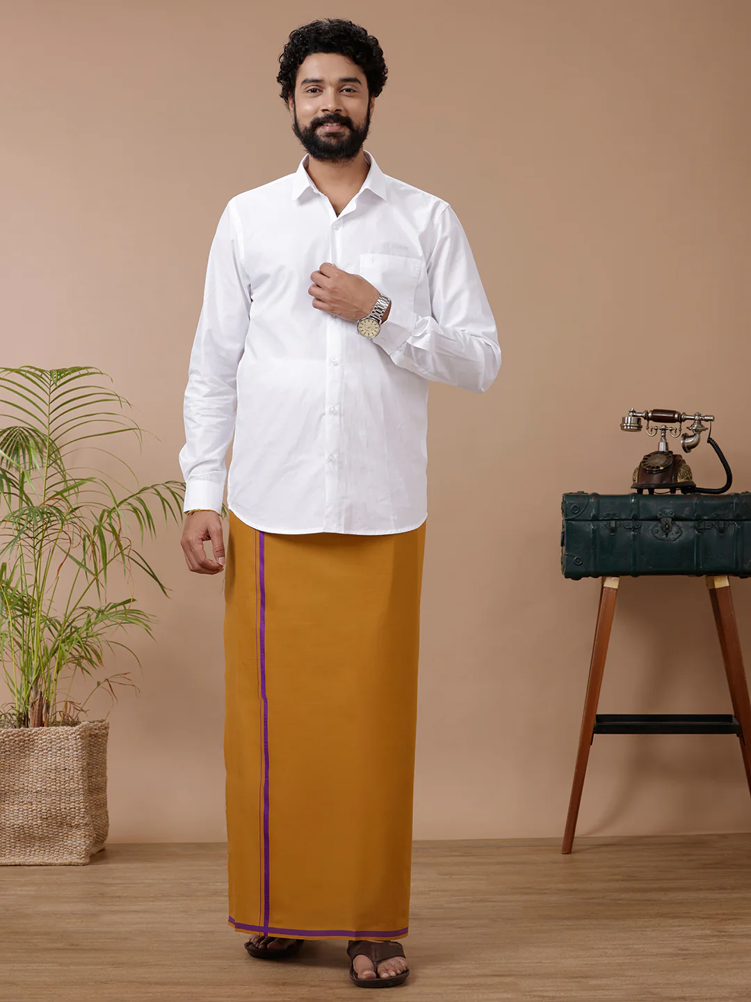 Men Cotton Blend Single Layer Kaavi Dhoti with Assorted Big Border Rishi BB3 - Image 3