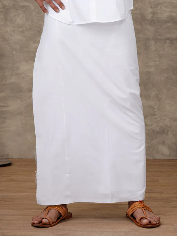 Men Cotton Blend Single Layer Prayer Dhoti with White Border Alaharam - Image 2