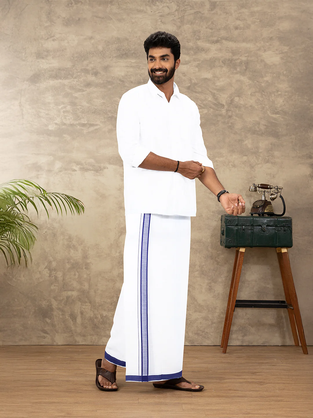 Men Cotton Blend Single Layer White Dhoti with Double Side Fancy Border HM 06 - Image 2