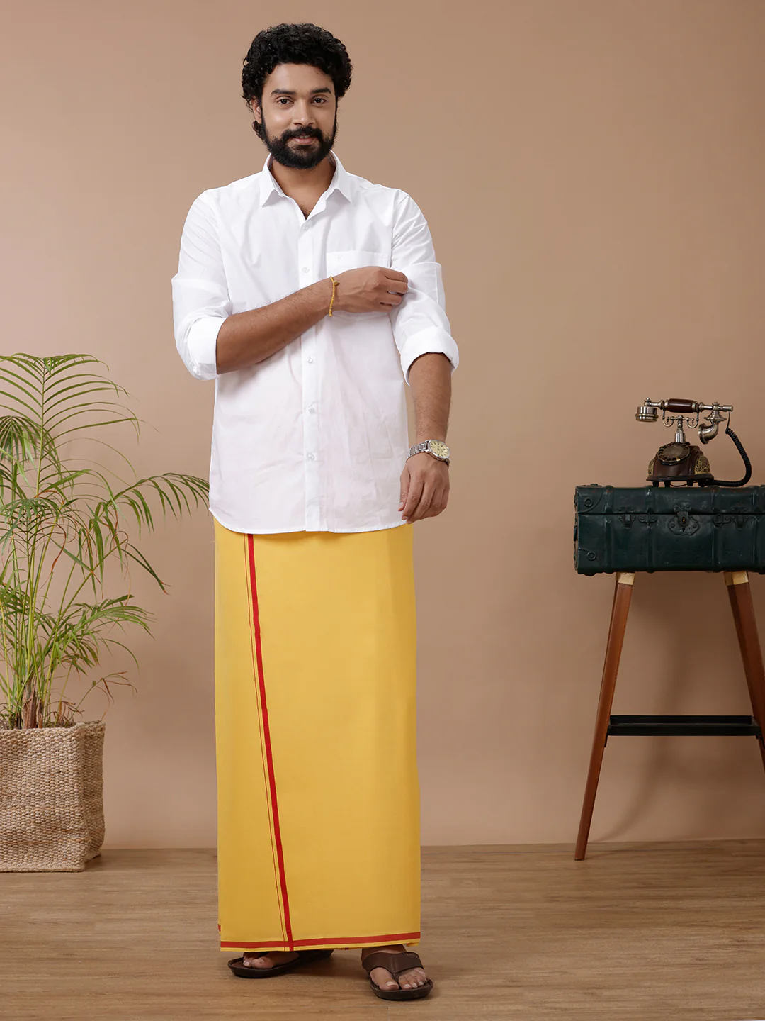 Men Cotton Blend Single Layer Yellow Dhoti with Assorted Big Border Rishi BB2 - Image 3