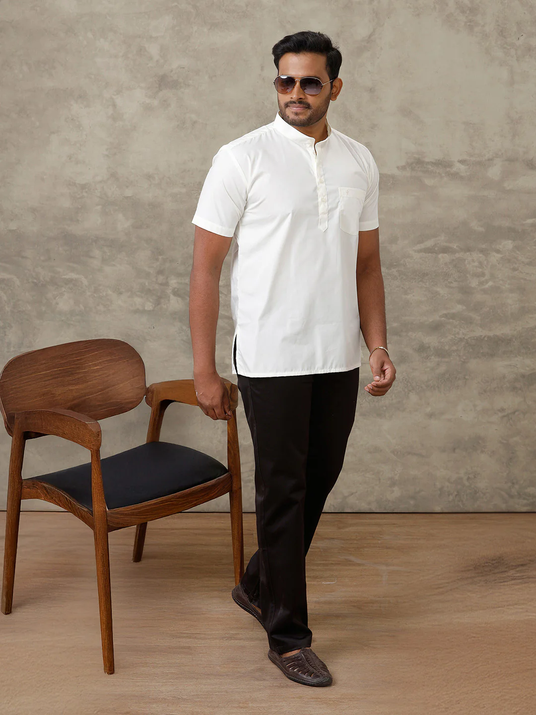 Men Cotton Short Length Plain Pocket Kurta Cream - Image 2