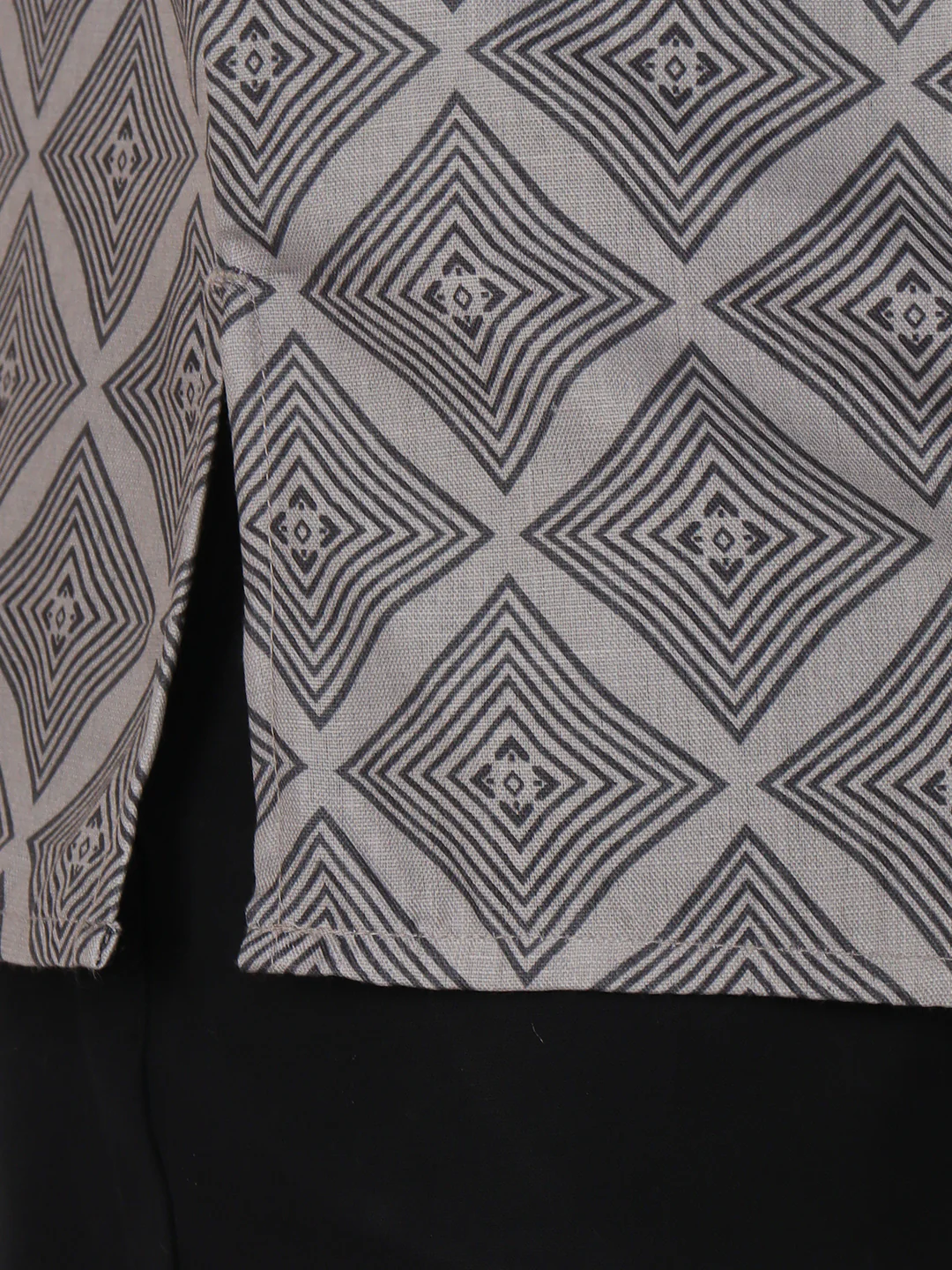 Men Cotton Short Length Printed Pocket Kurta Grey RH10 - Image 4