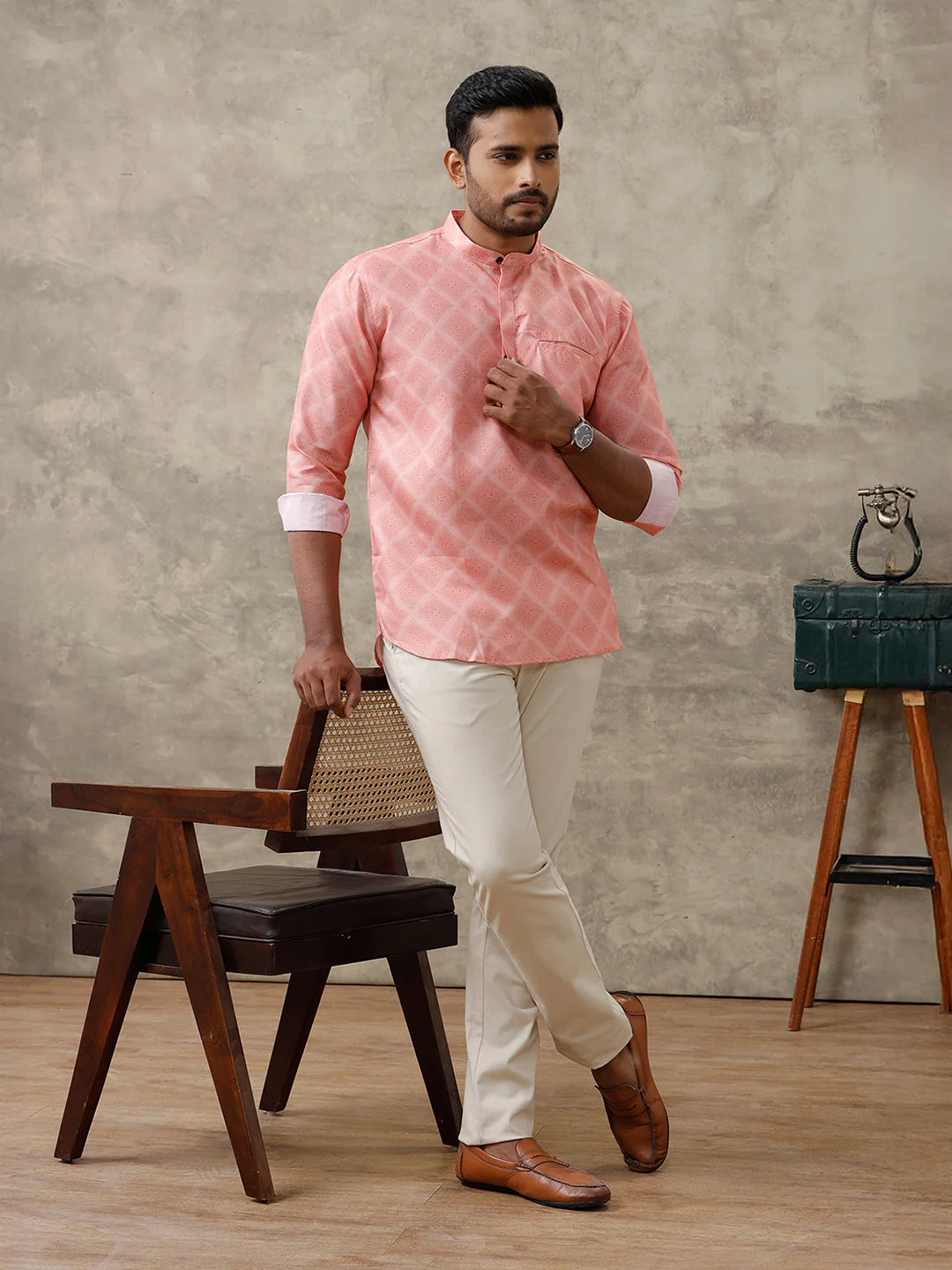 Men Cotton Short Length Printed Pocket Kurta Orangy Pink RH13 - Image 2