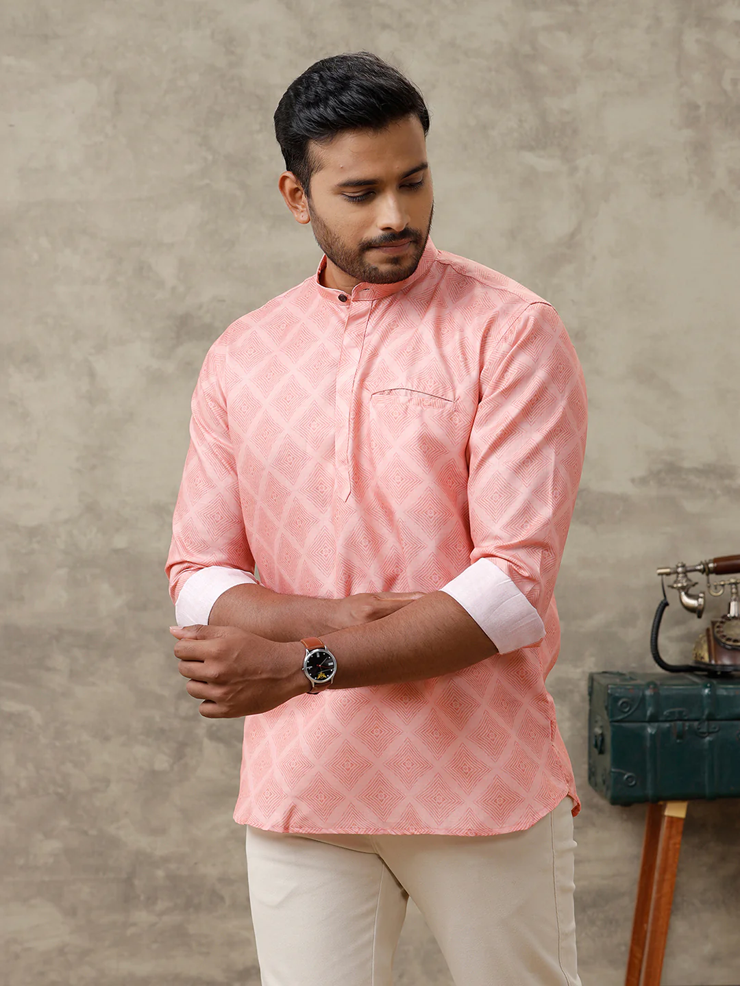 Men Cotton Short Length Printed Pocket Kurta Orangy Pink RH13 - Image 4