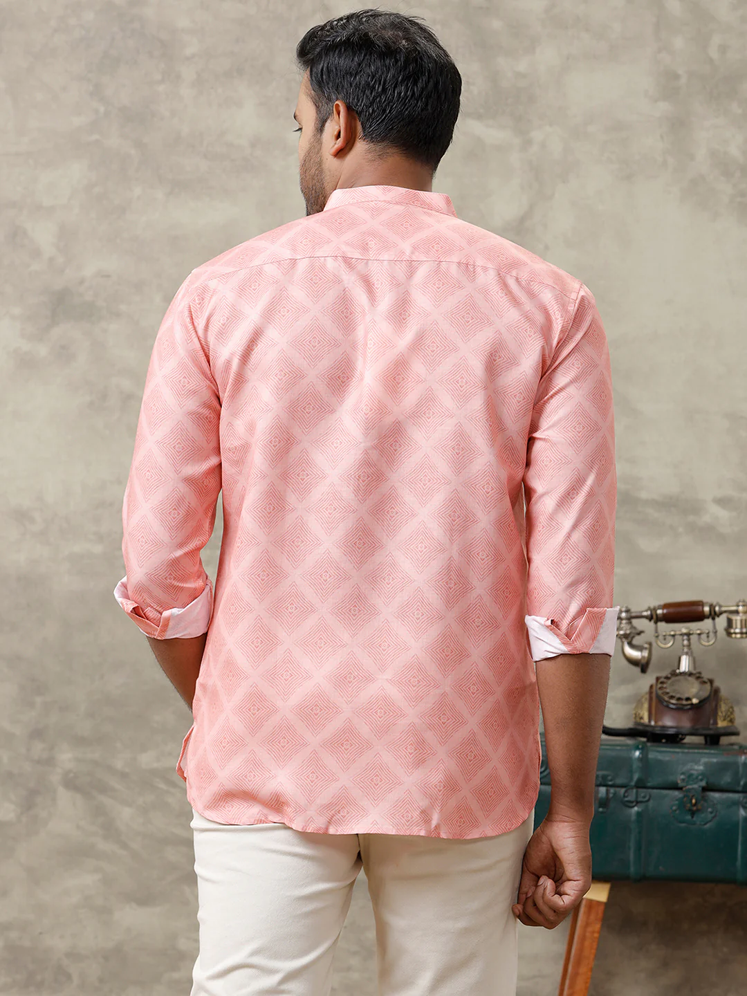 Men Cotton Short Length Printed Pocket Kurta Orangy Pink RH13 - Image 6