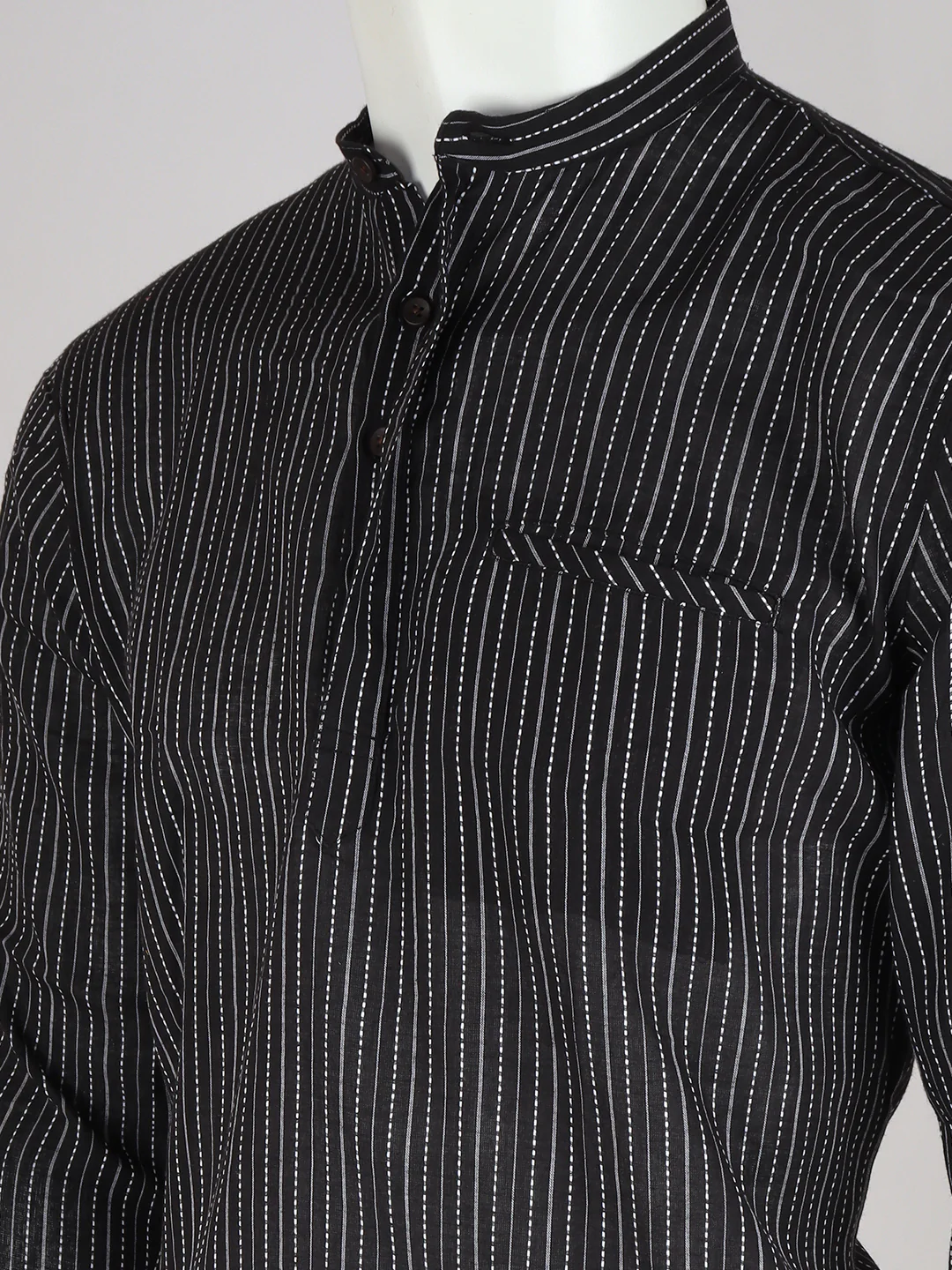 Men Cotton Short Length Stripes Pocket Kurta Black RJ26 - Image 2