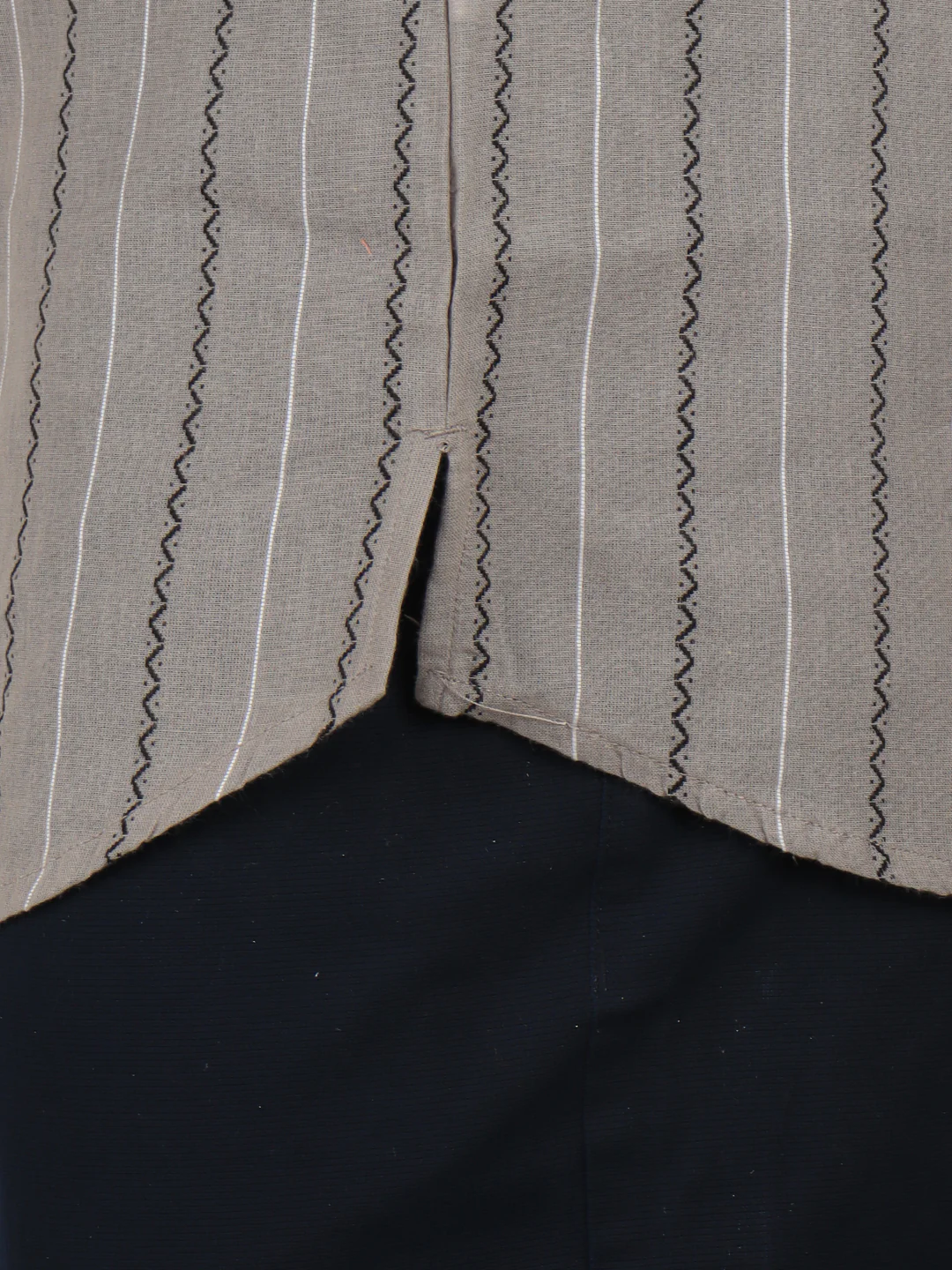 Men Cotton Short Length Stripes Pocket Kurta Silver Grey RJ35 - Image 4