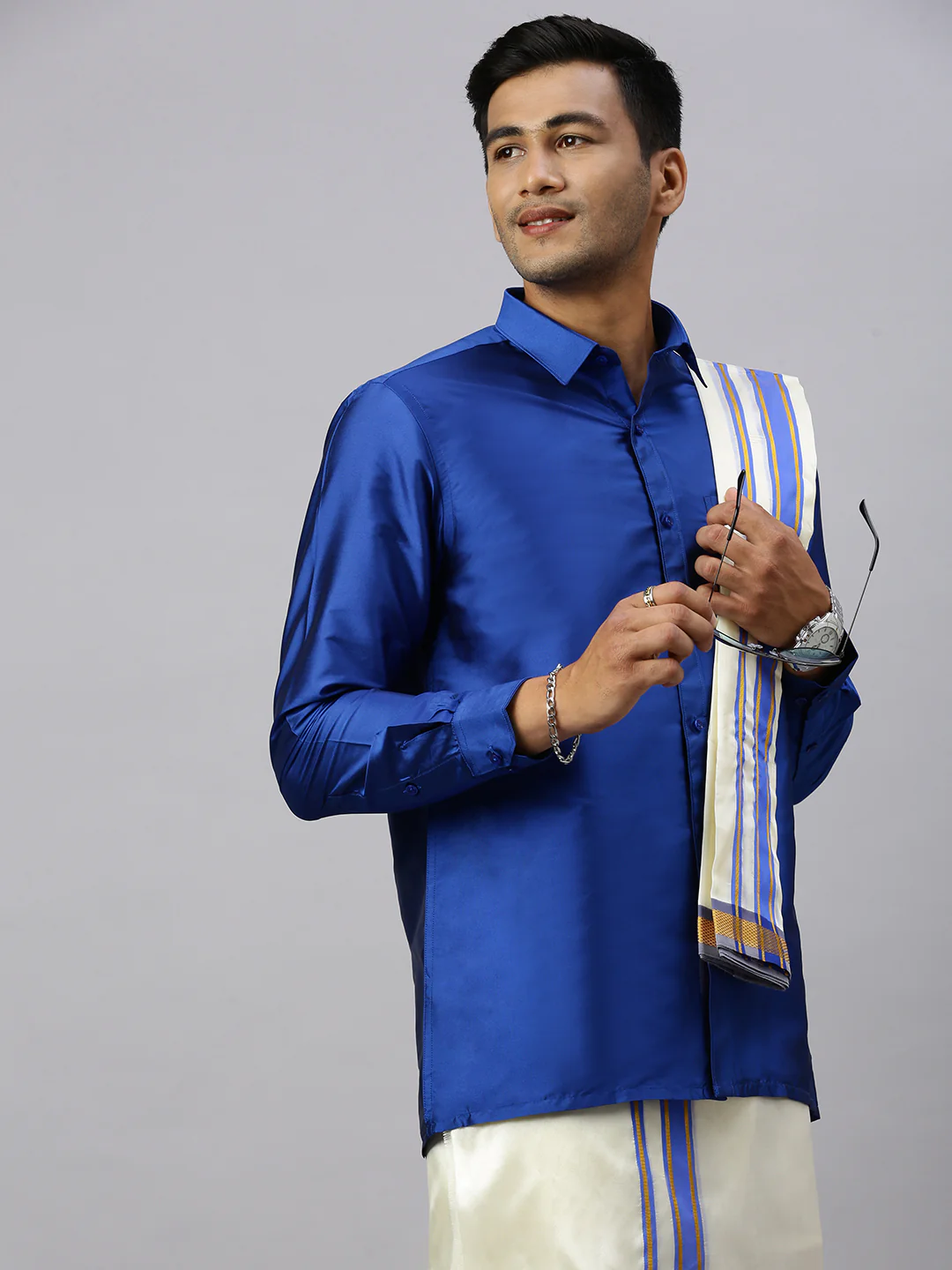 Men Full Sleeves Poster Blue Shirt with Matching Border Cream Dhoti & Towel Set K5 - Image 5