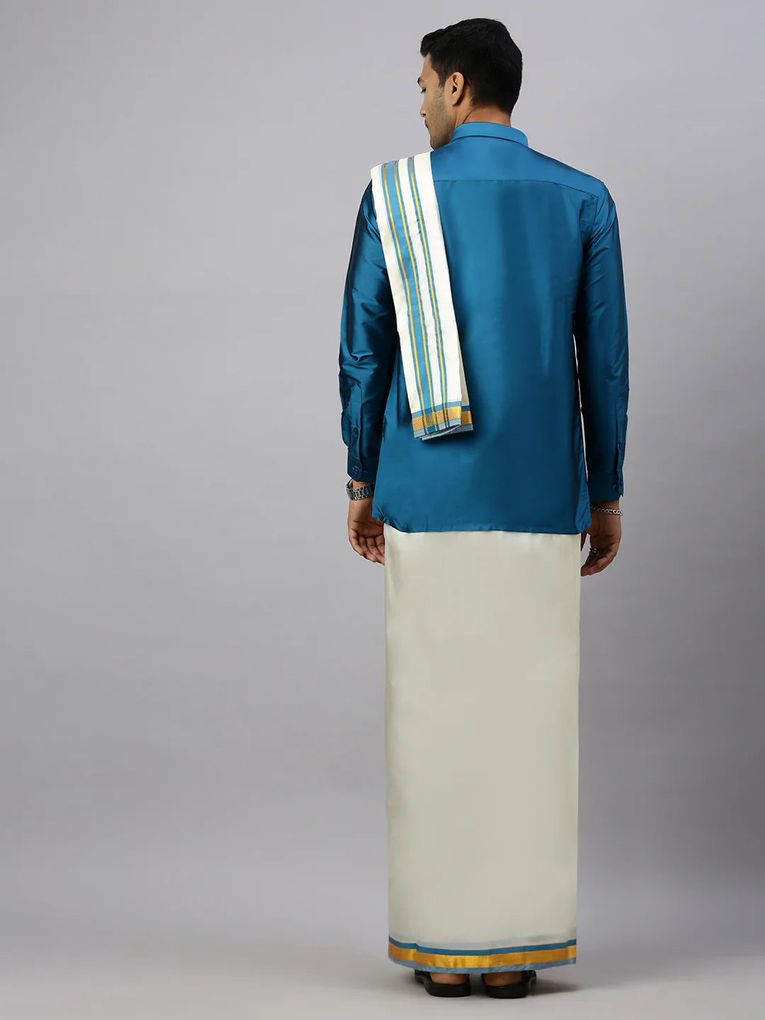 Men Full Sleeves Ramar Blue Shirt with Matching Border Cream Dhoti & Towel Set K1 - Image 3
