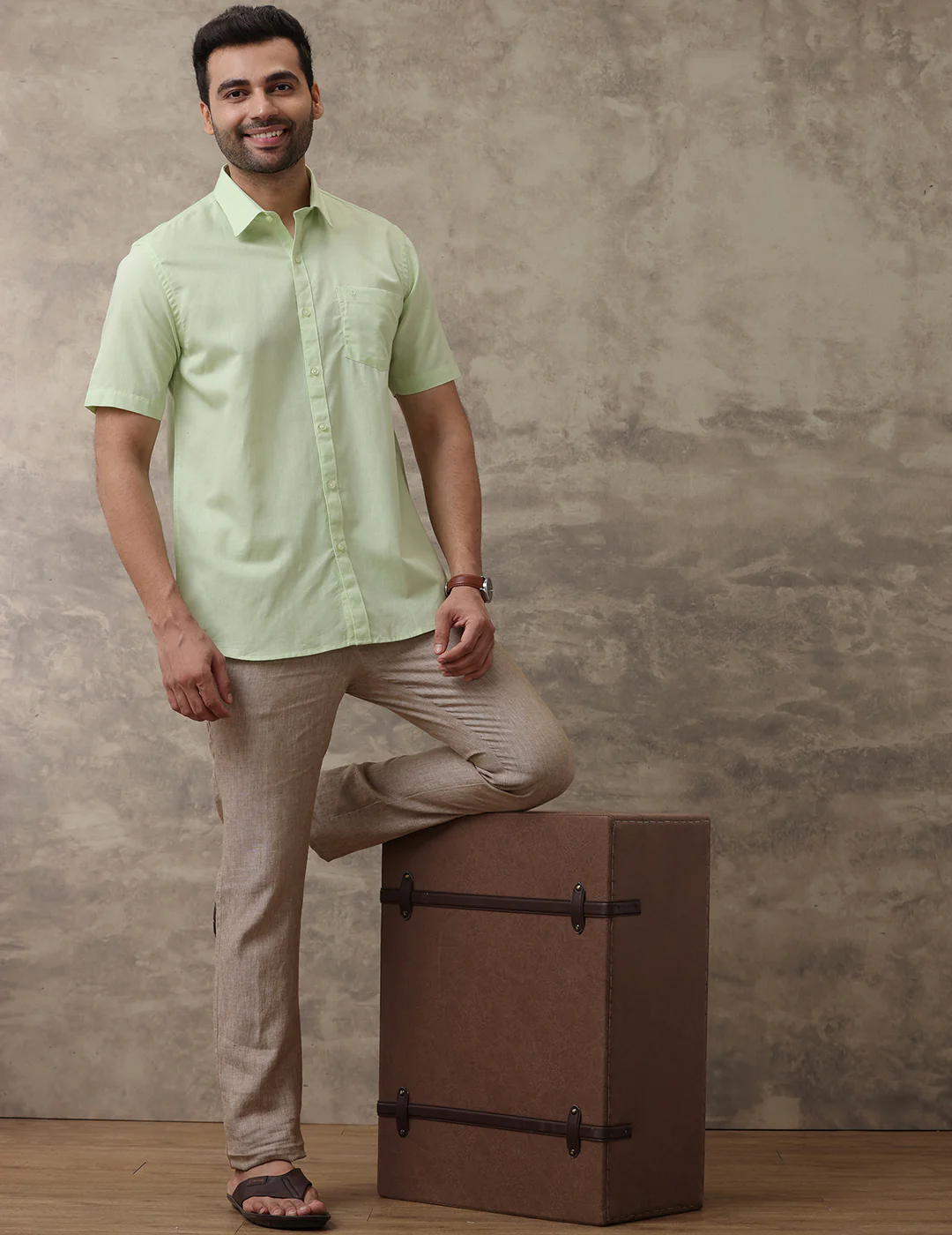 Men Linen Cotton Shirt Green LF21 - Image 4