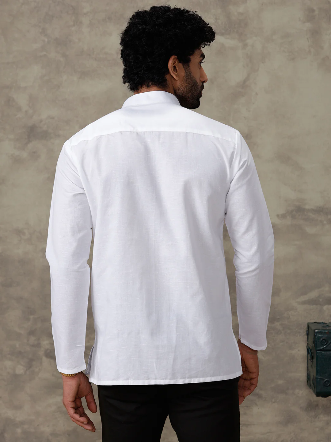 Men Linen Cotton Short Length Plain Pocket Kurta White MW1 - Image 4