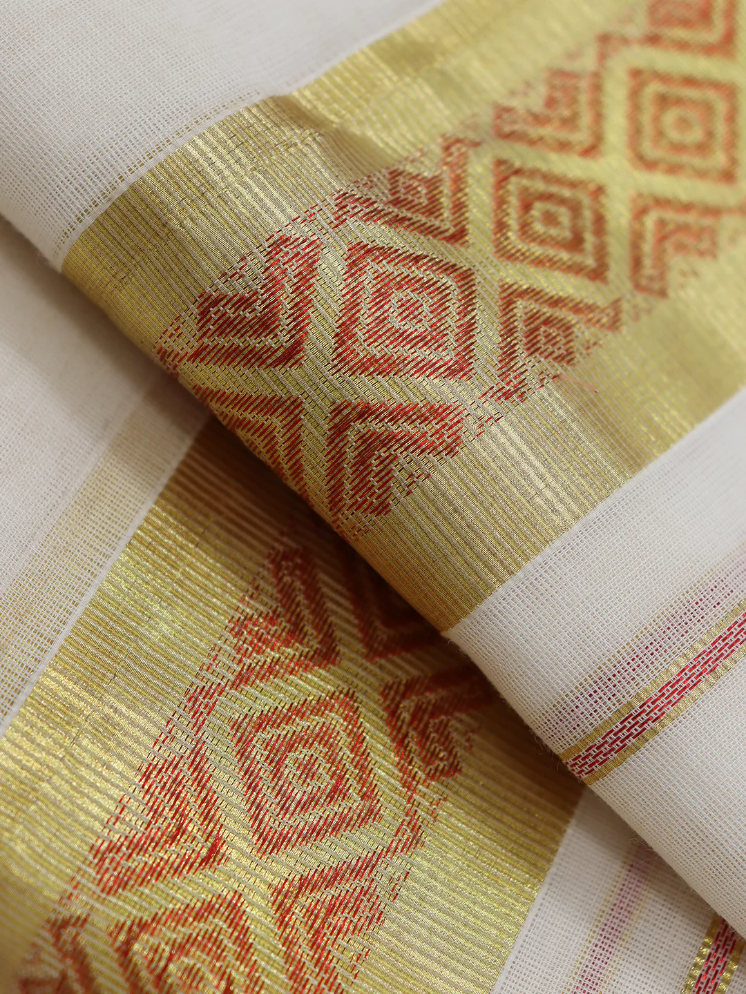 Men Premium Handloom Cream Dhoti with Fancy Jari Border HLM109 - Image 3