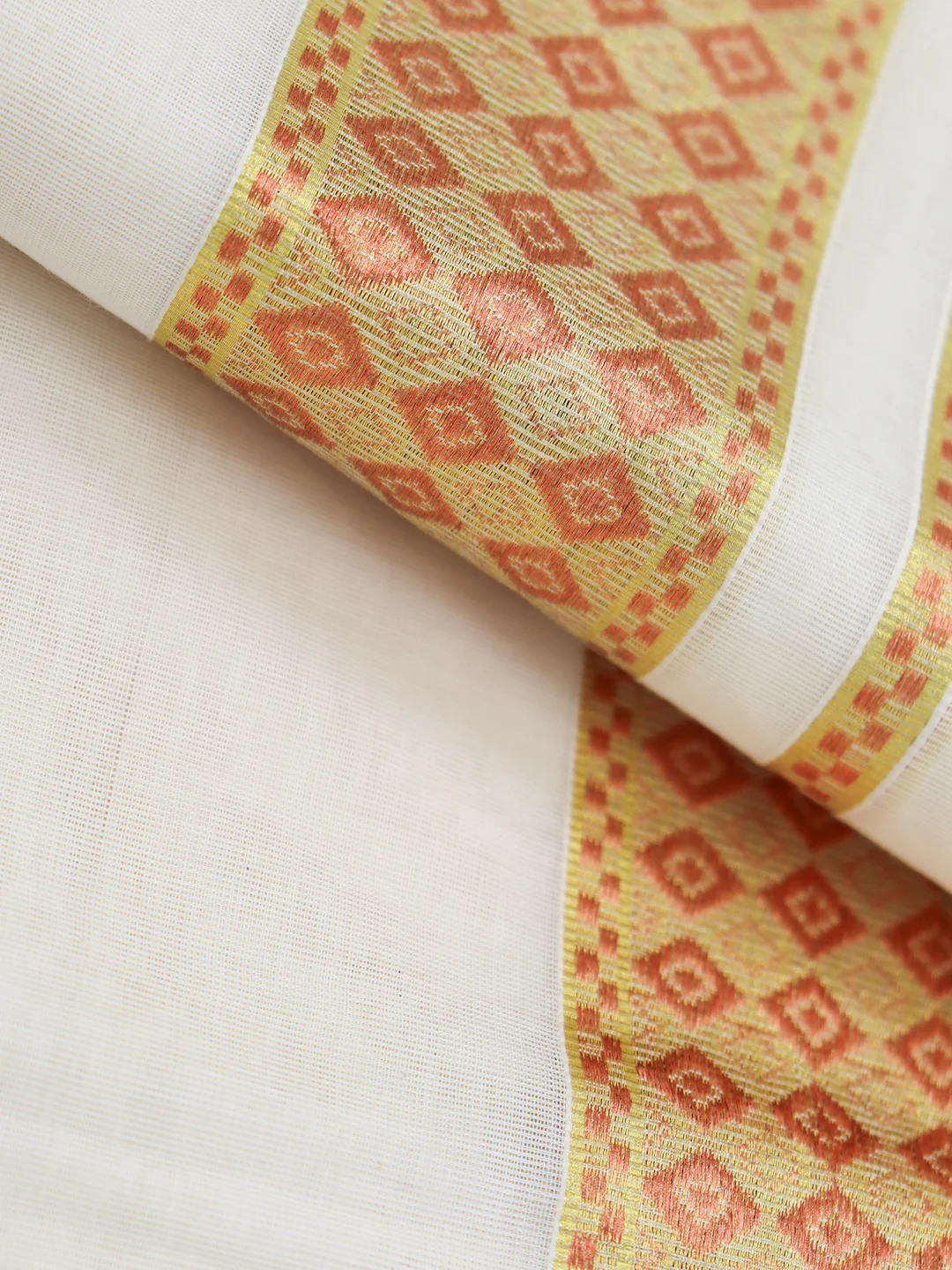 Men Premium Handloom Cream Dhoti with Fancy Jari Border HLM96 - Image 4