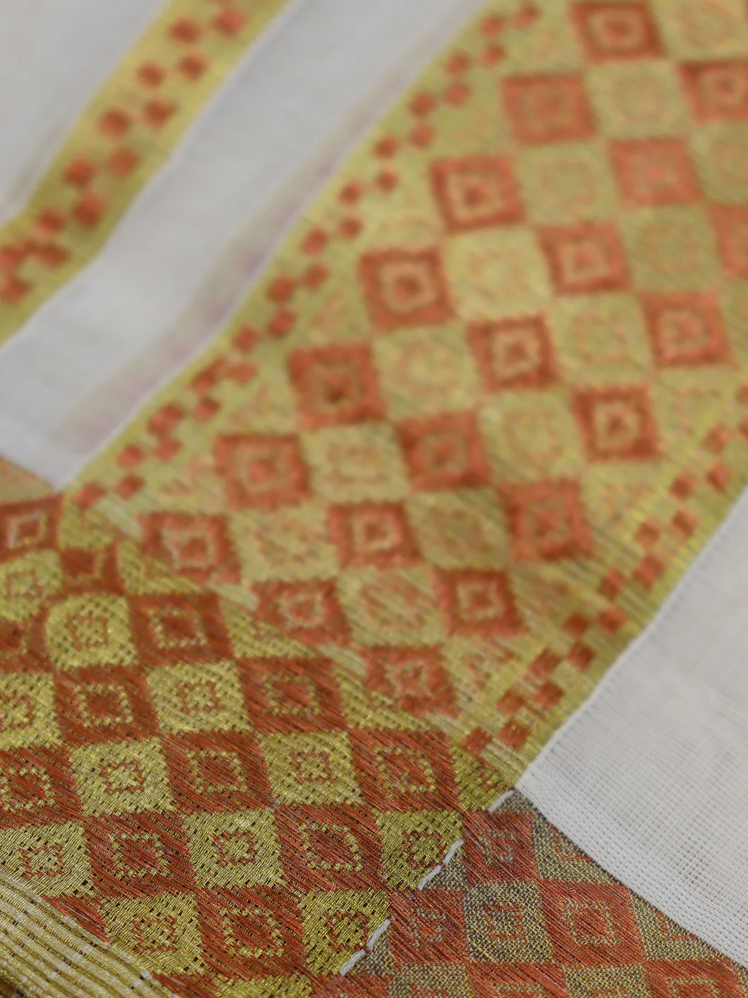 Men Premium Handloom White Dhoti with Fancy Jari Border HLM113 - Image 4