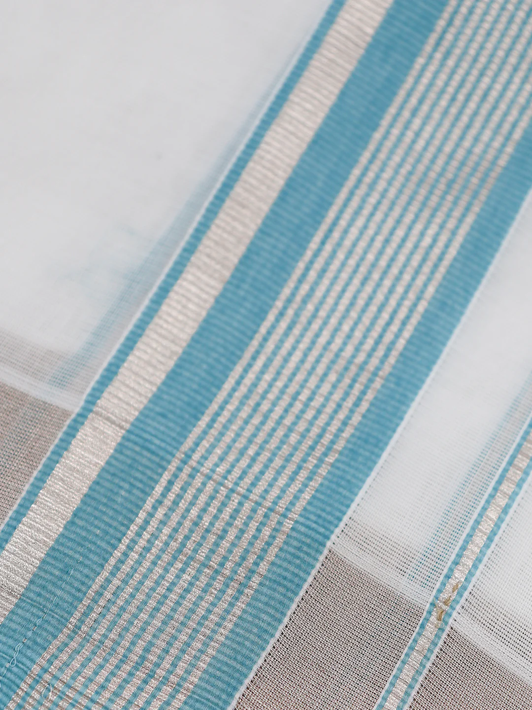 Men Premium Handloom White Dhoti with Fancy Jari Border HLM117 - Image 5