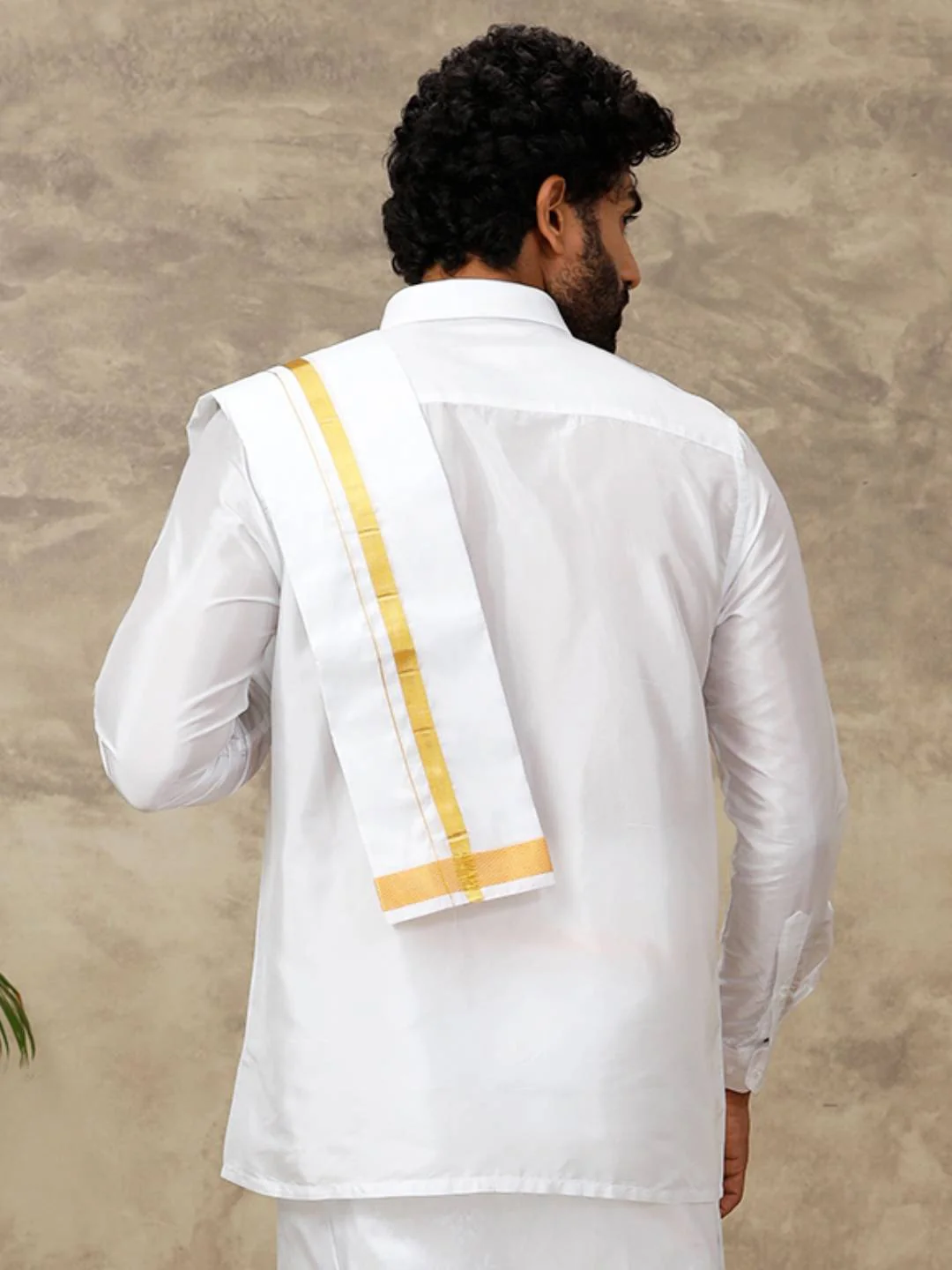 Men Silk White Towel with Gold Jari Border Suba Vivaga 40K - Image 4