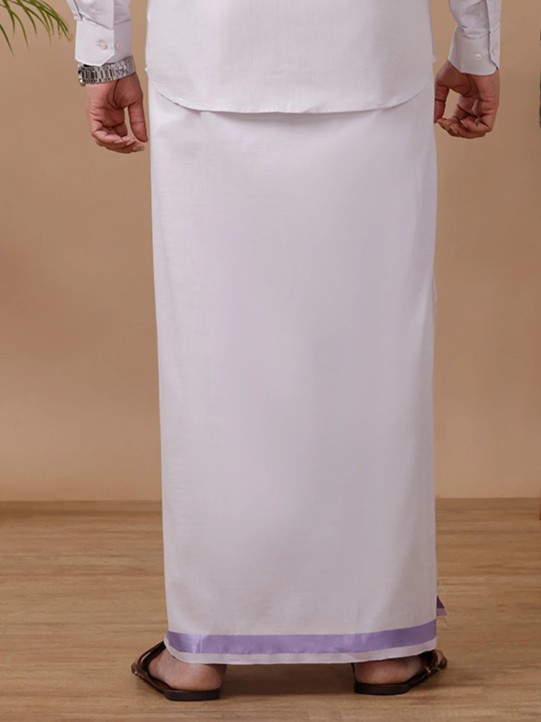 Men Tissue Single Layer Lavender Dhoti with Jari Border - Image 3