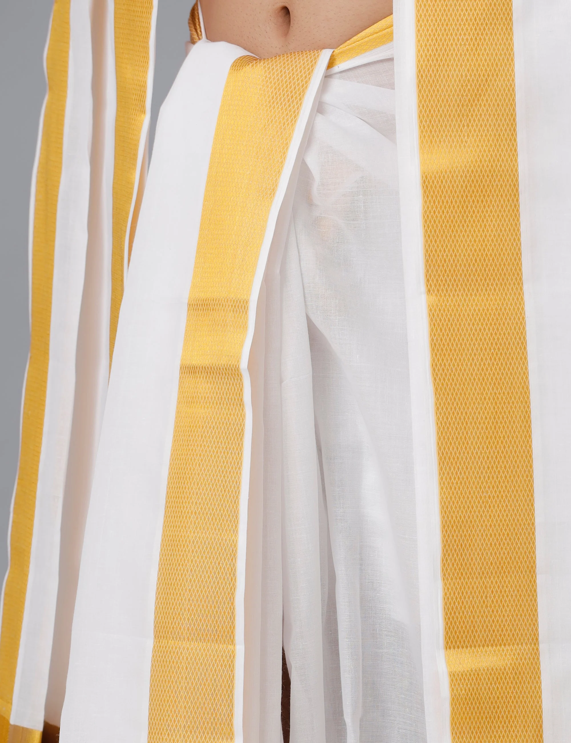 Men White Panchakacham with Angavasthram Mithran 60K (9+5) - Image 5