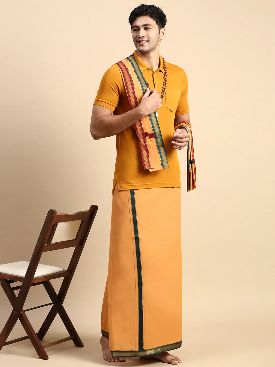 Men Devotional Mayilkhan Border Dhoti with Towel & TShirt Set Kaavi EP41 - Image 4