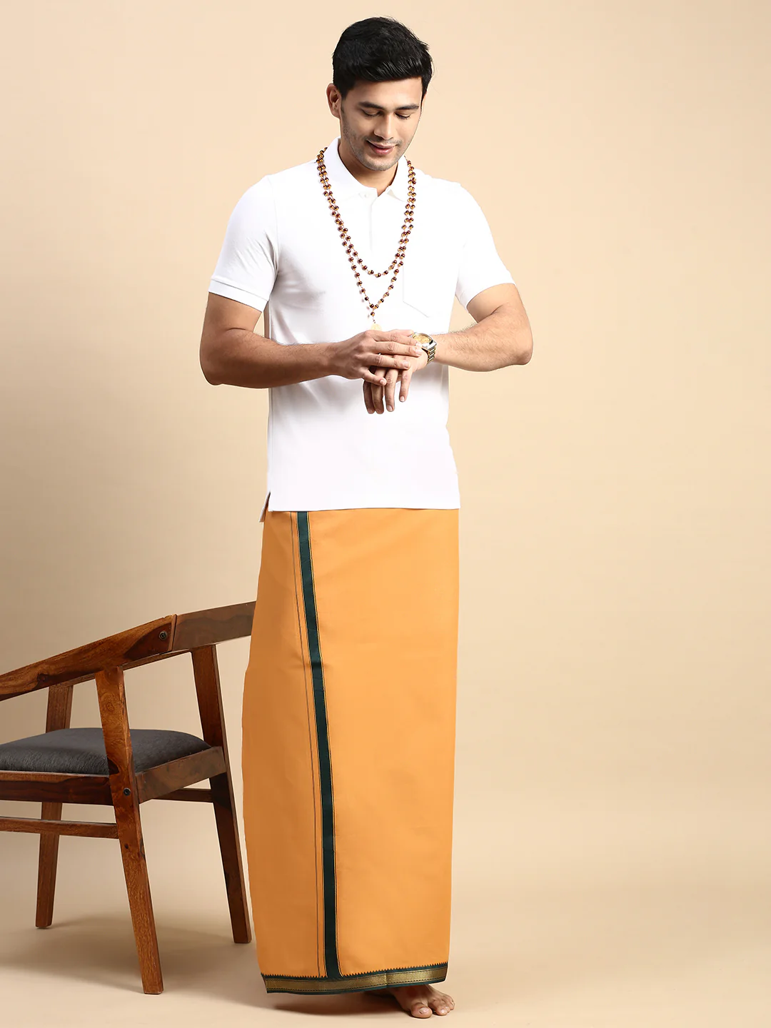 Men Devotional Mayilkhan Border Dhoti & TShirt Set Kaavi EP1 - Image 3