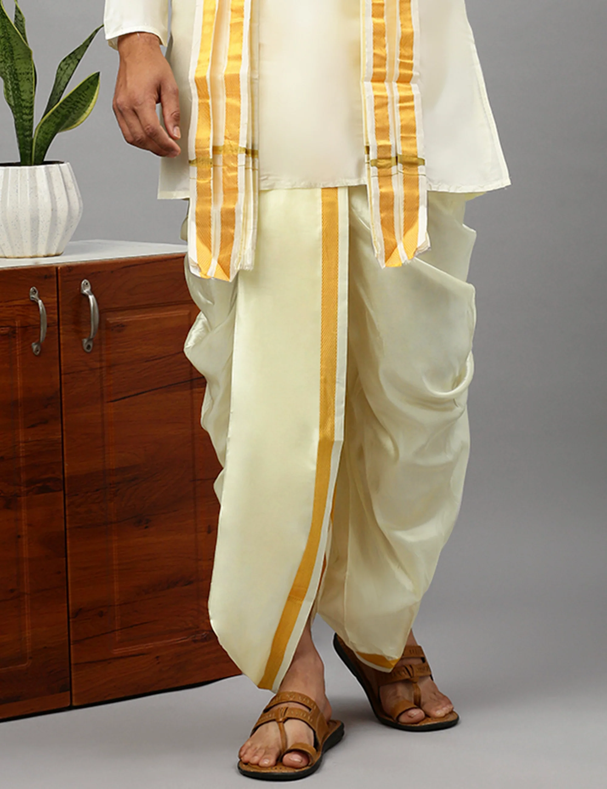 Readymade Soft Silk Panchakacham with Gold Jari Border - Image 4