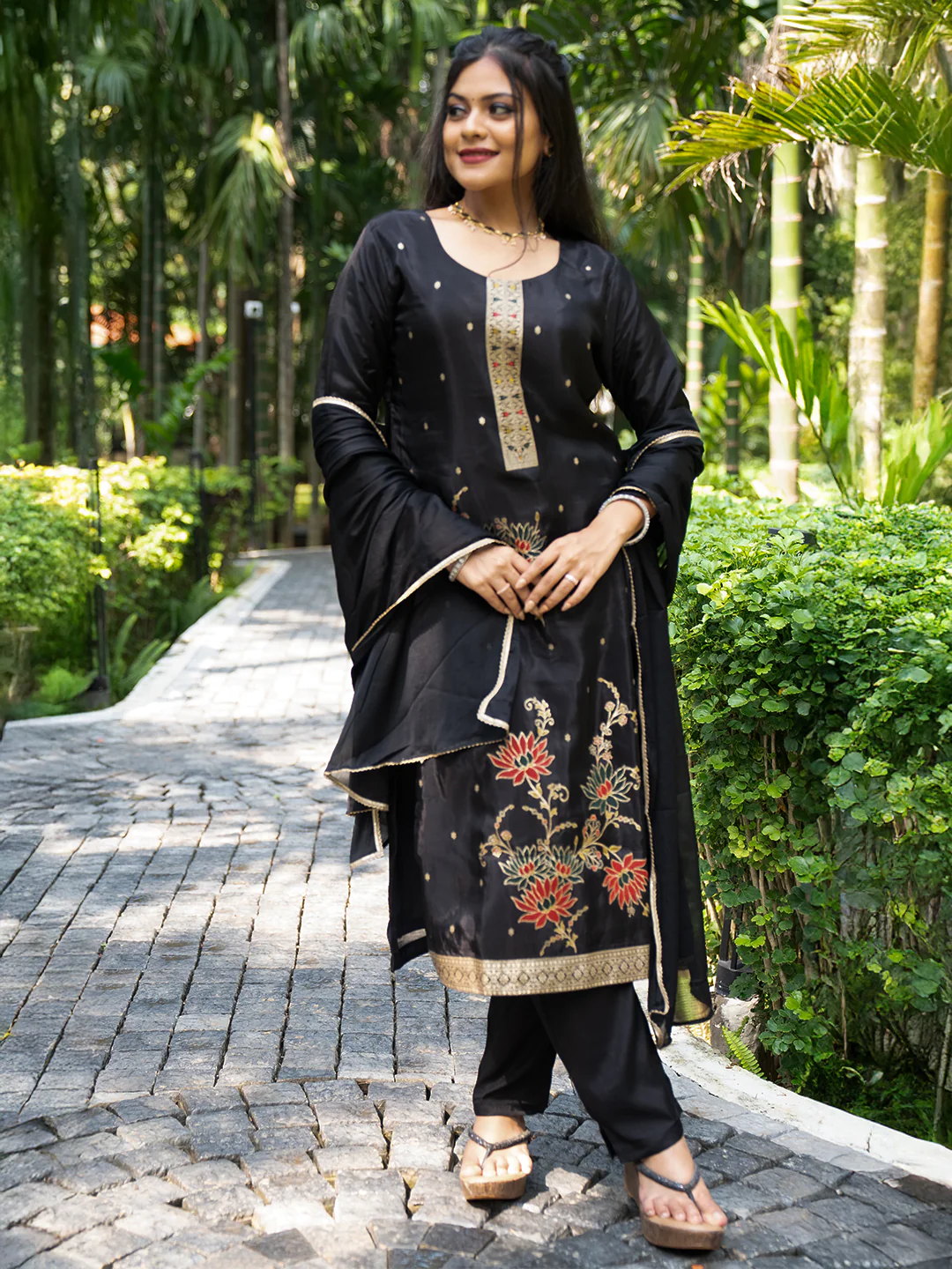 Women Black MM Silk Embroidery Kurti Set EKS104 - Image 3