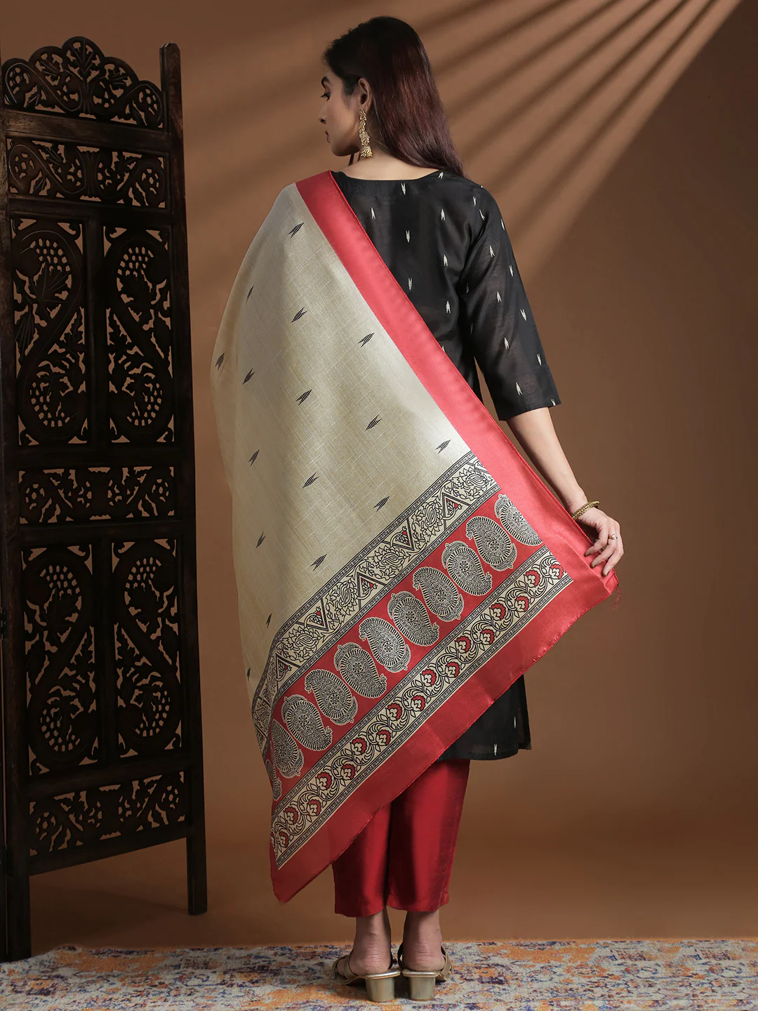 Women Black with Red Kurti Set EKS132 - Image 4